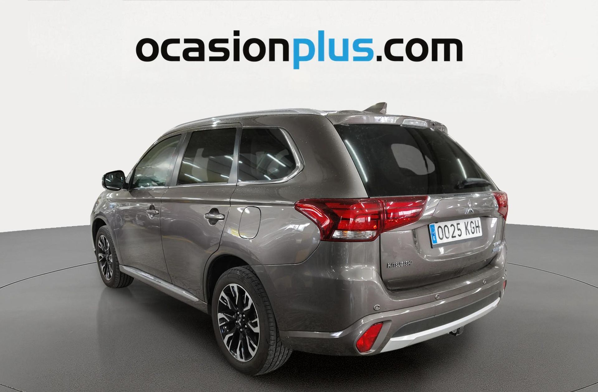 Mitsubishi Outlander 2.0 PHEV Kaiteki 4WD - foto 3