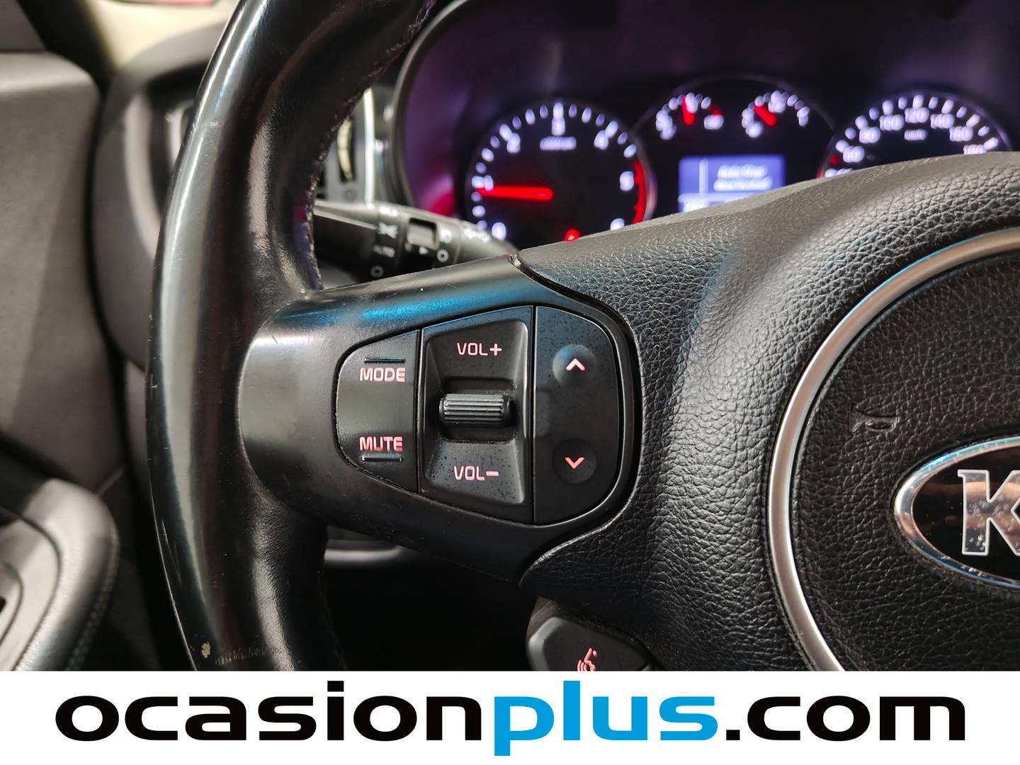 KIA Carens KIA Carens 1.7 CRDi VGT UEFA Euro2016 Eco-Dynamics (115 CV) seminuevo