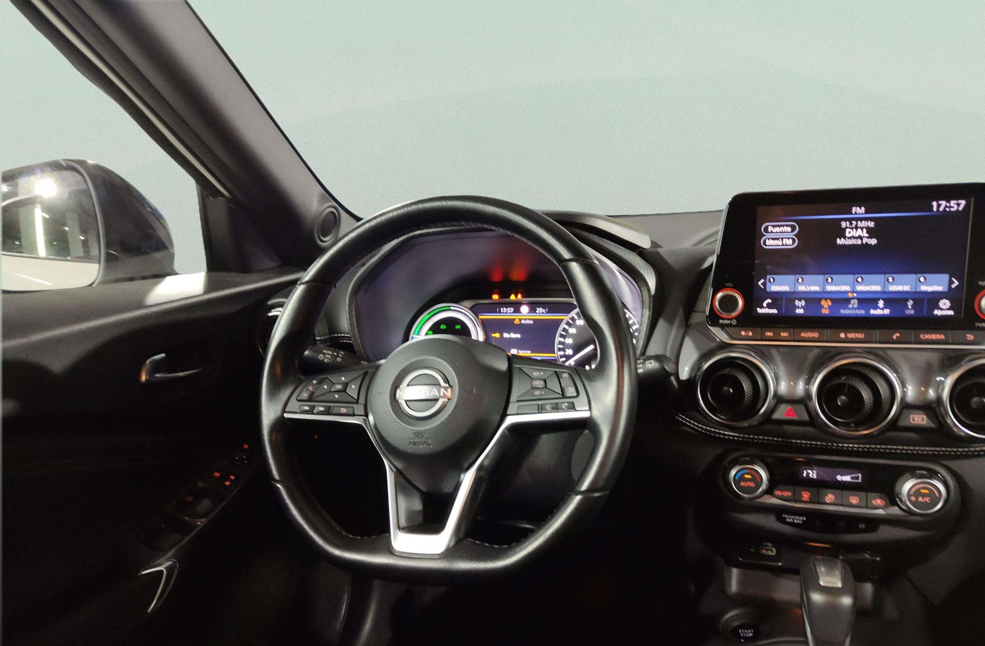 Nissan Juke 1.6 Hybrid N-Connecta - foto 20