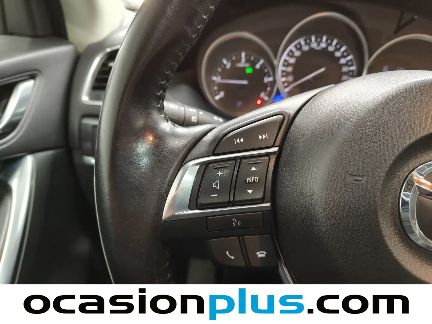 Foto Mazda CX-5 Mazda CX-5 2.2 DE Luxury + Premium + Travel + SunRoof 4WD Auto  (175 CV)