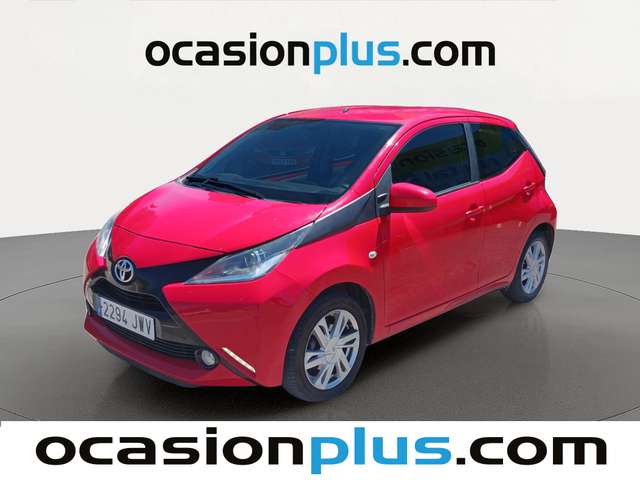 Toyota Aygo 1.0 70 x-play (69 CV) de segunda mano