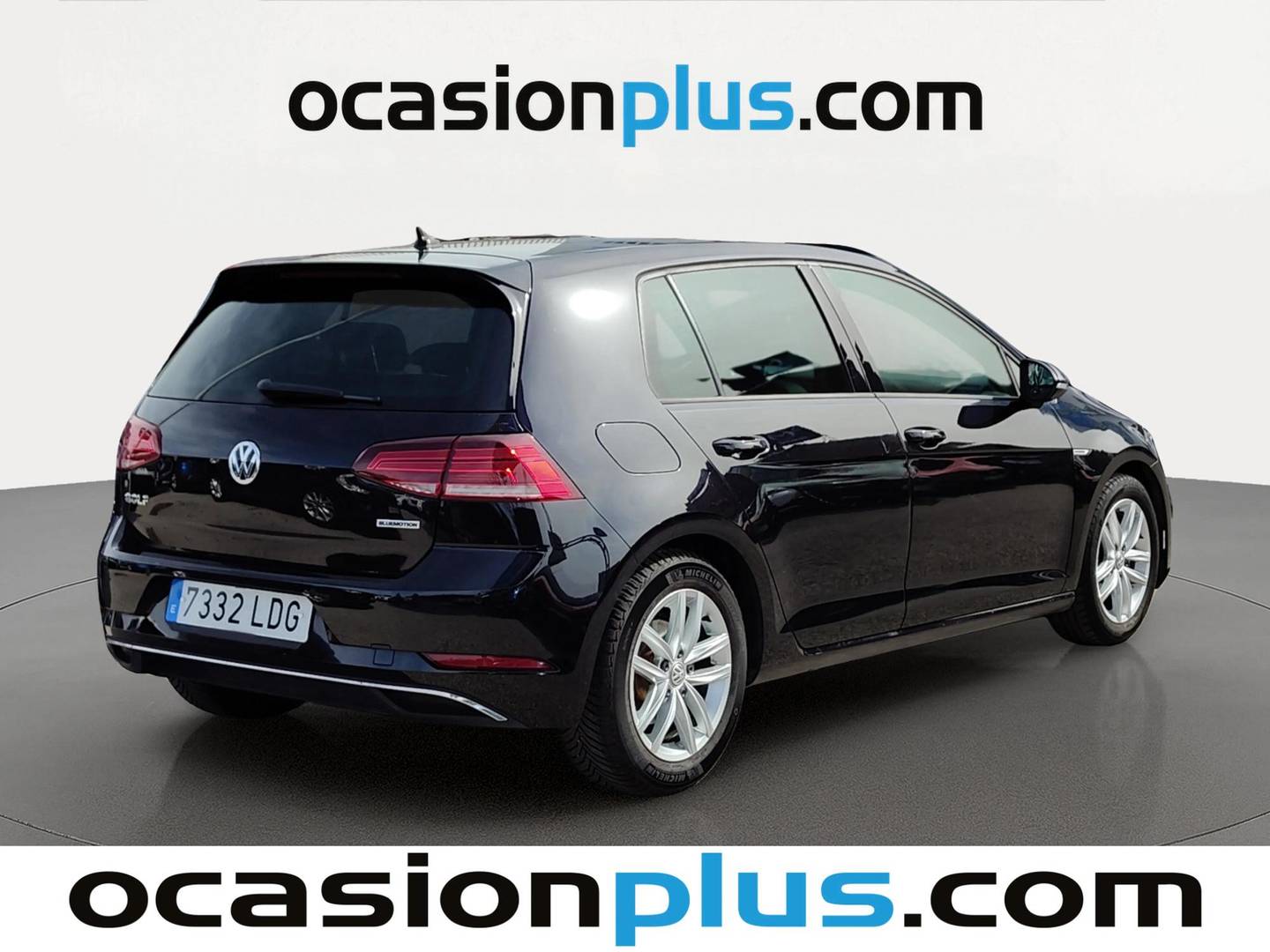 Foto trasera Volkswagen Golf Volkswagen Golf Advance 1.5 TSI Evo (130 CV) DSG derecha