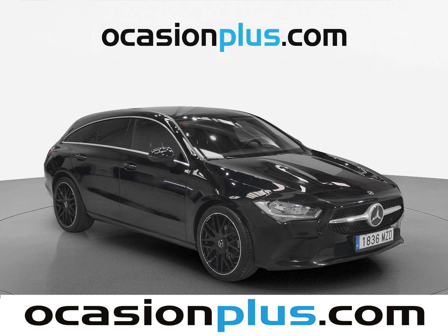 Foto delantera Mercedes CLA Mercedes CLA Shooting Brake 180 (136 CV) derecha