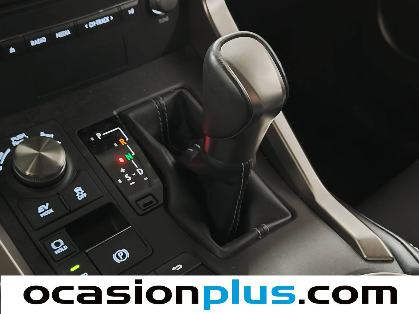 Lexus NX Lexus NX 300h Premium 2WD (197 CV) de segunda mano