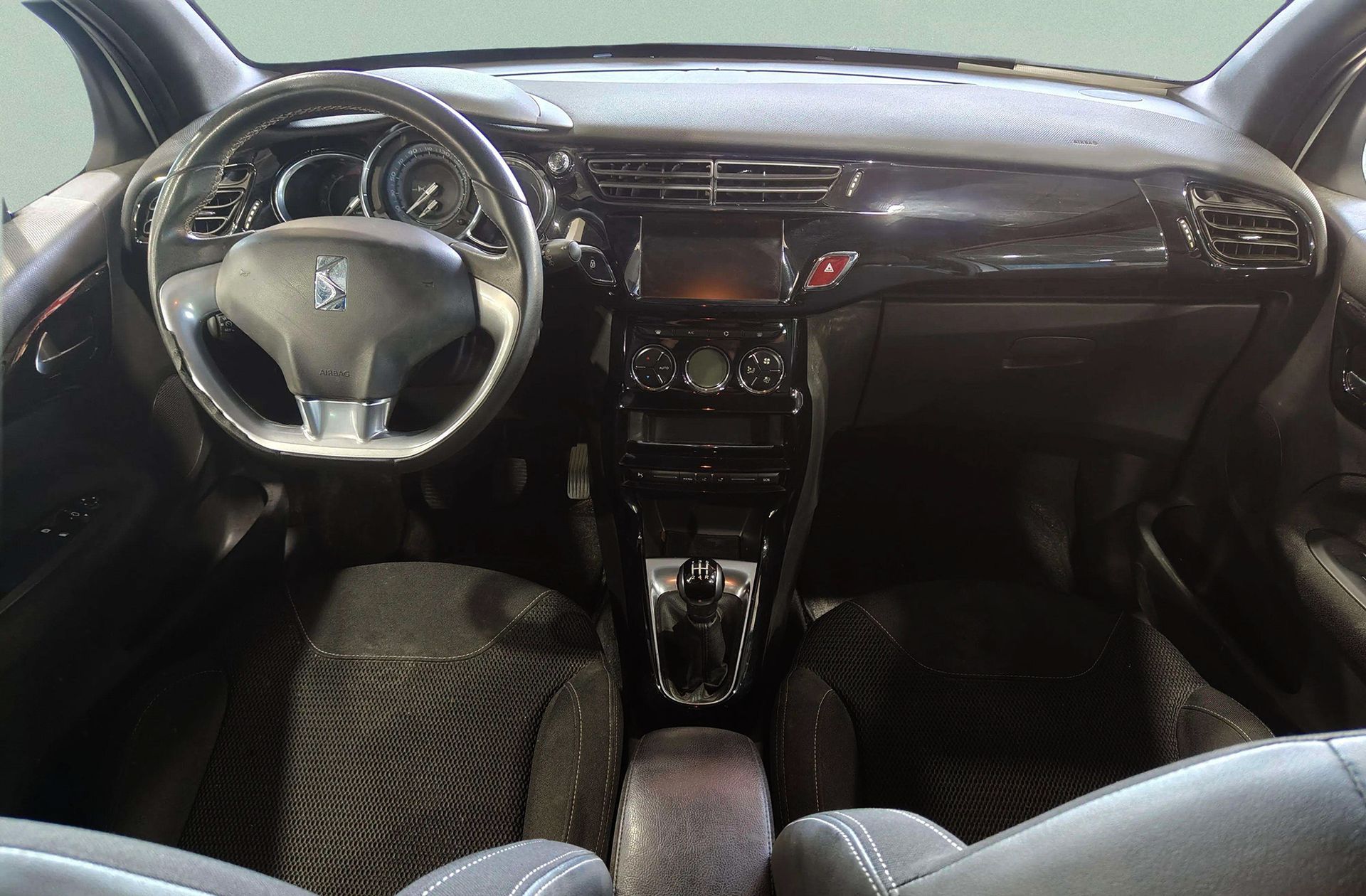 DS DS 3 BlueHDi 100 Style - foto 6