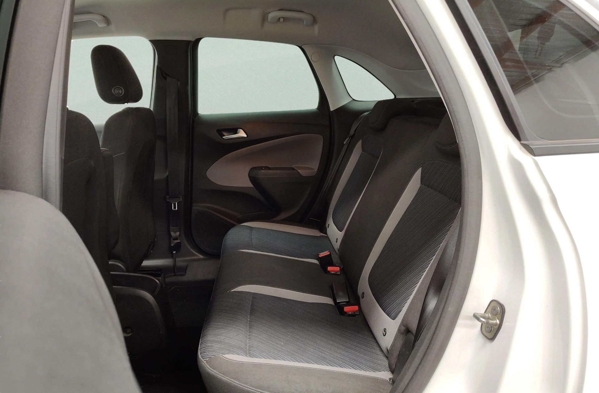 Opel Crossland 1.2 Design Line 120 Aniversario - foto 10