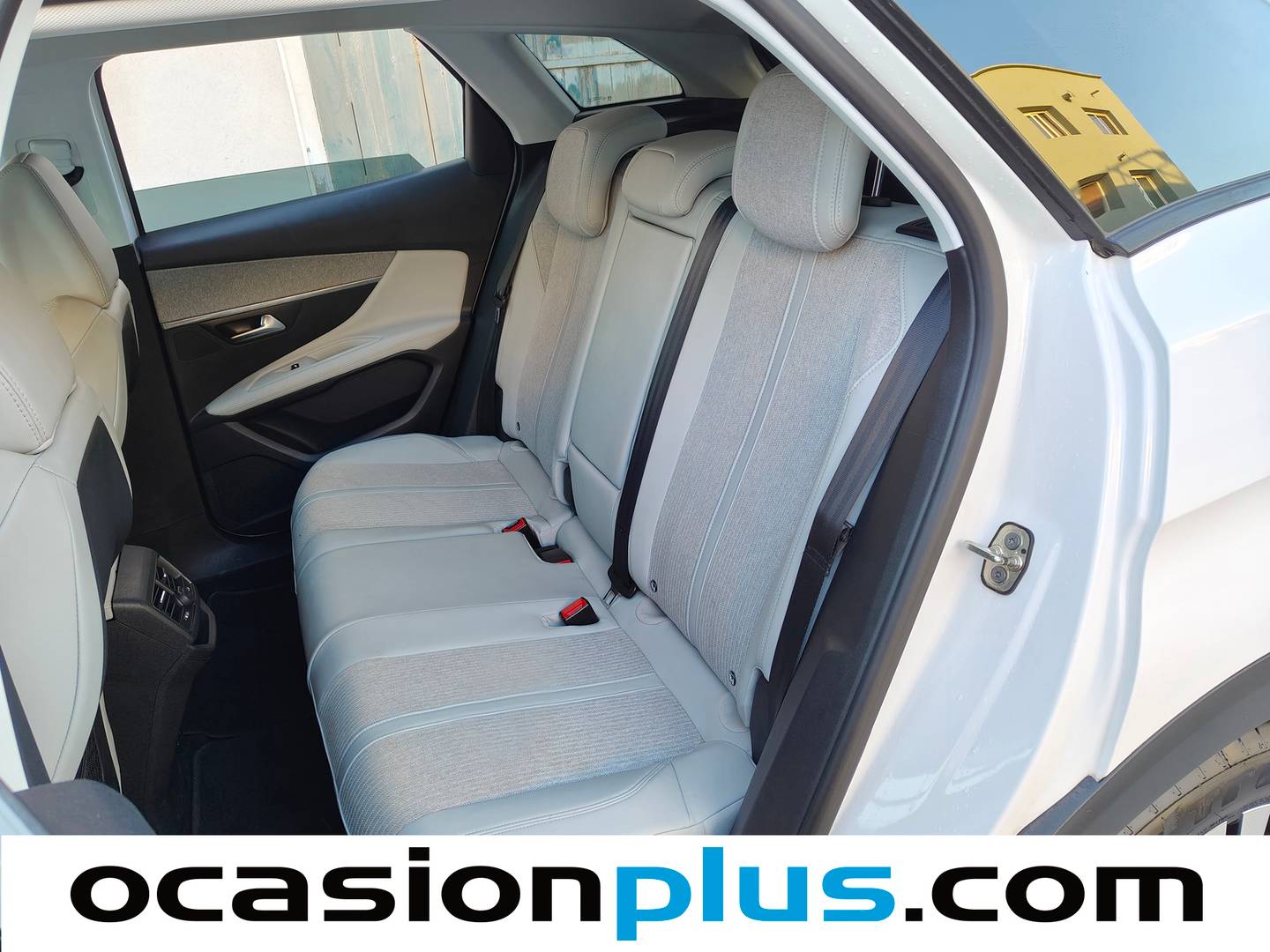Foto asientos traseros Peugeot 3008 Peugeot 3008 PureTech 130 Allure EAT6 (130 CV)