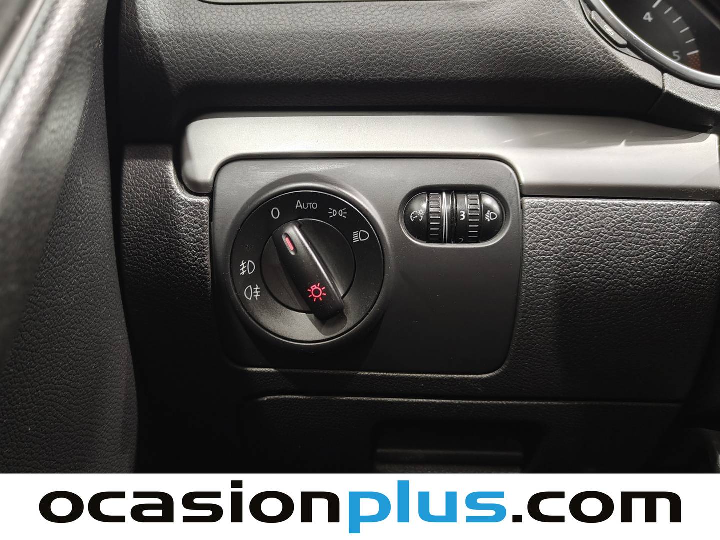 Extras y acabados del Volkswagen Golf Volkswagen Golf Advance 1.6 TDI BMT (105 CV)
