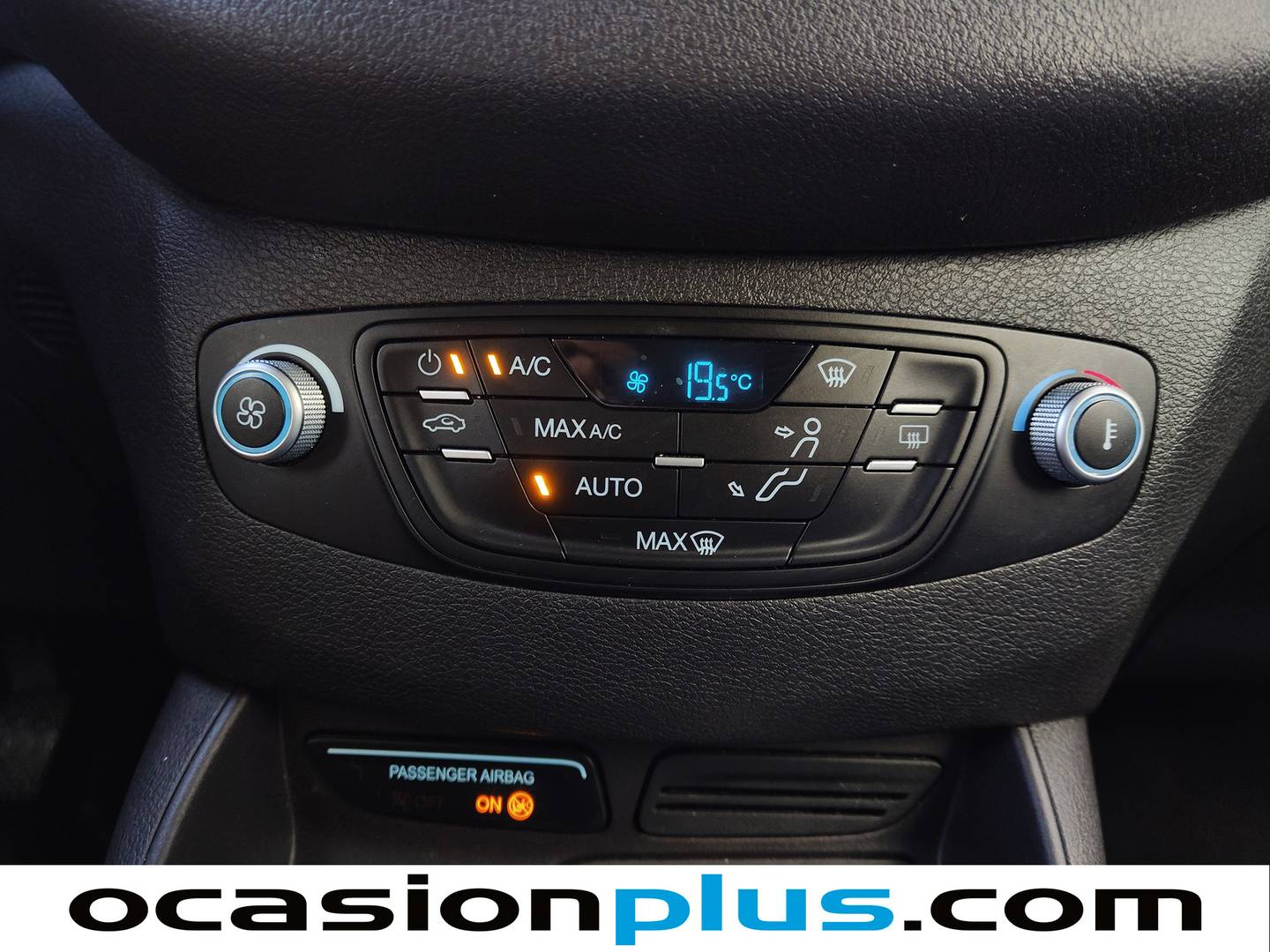 Extras del Ford Tourneo Courier Ford Tourneo Courier 1.0 EcoBoost Titanium (100 CV)
