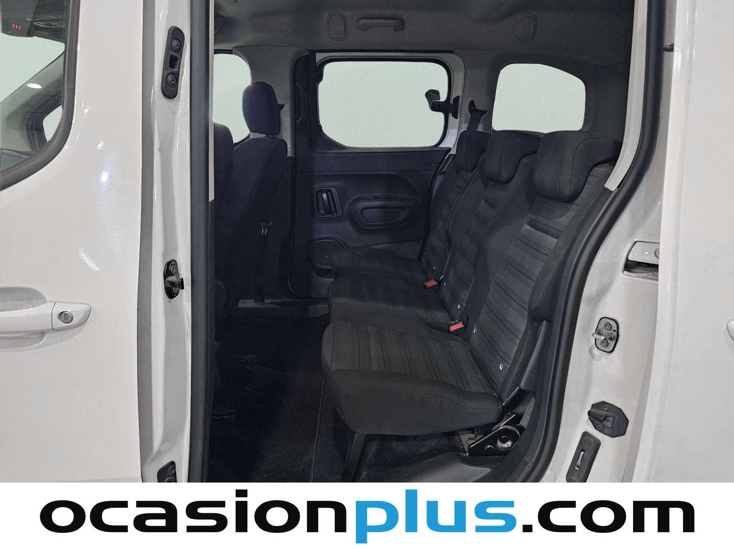 Foto asientos traseros Opel Combo Life Opel Combo Life 1.5 TD S&S Selective L (102 CV)