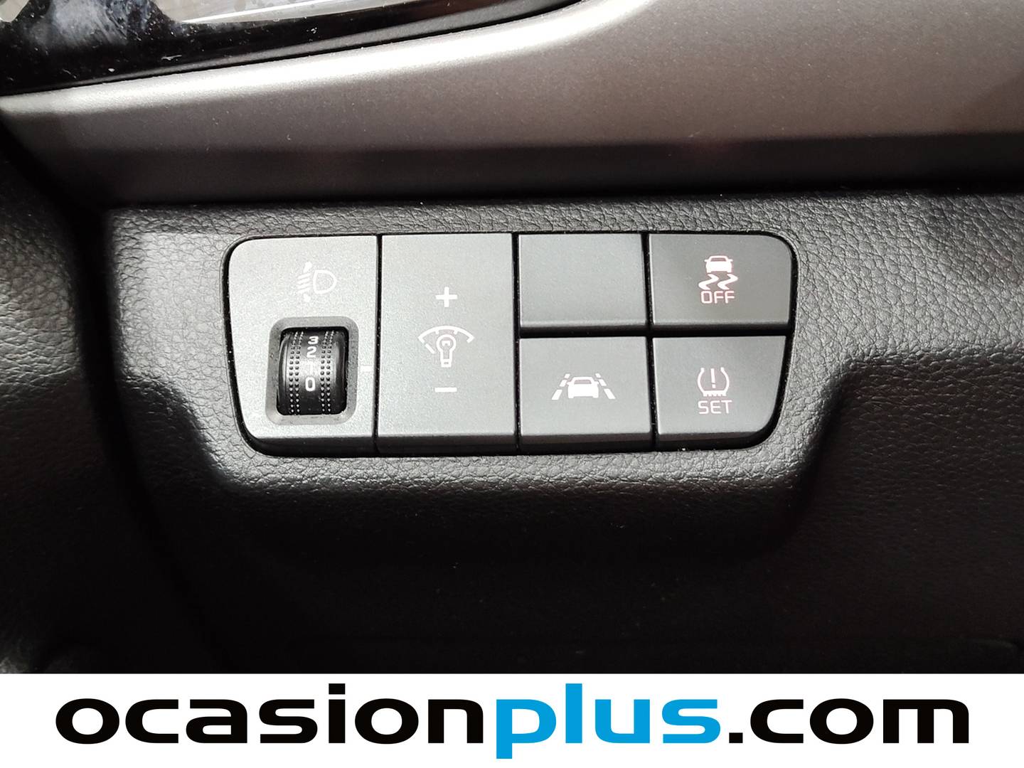 Acabados KIA Rio KIA Rio 1.2 CVVT Tech (84 CV)