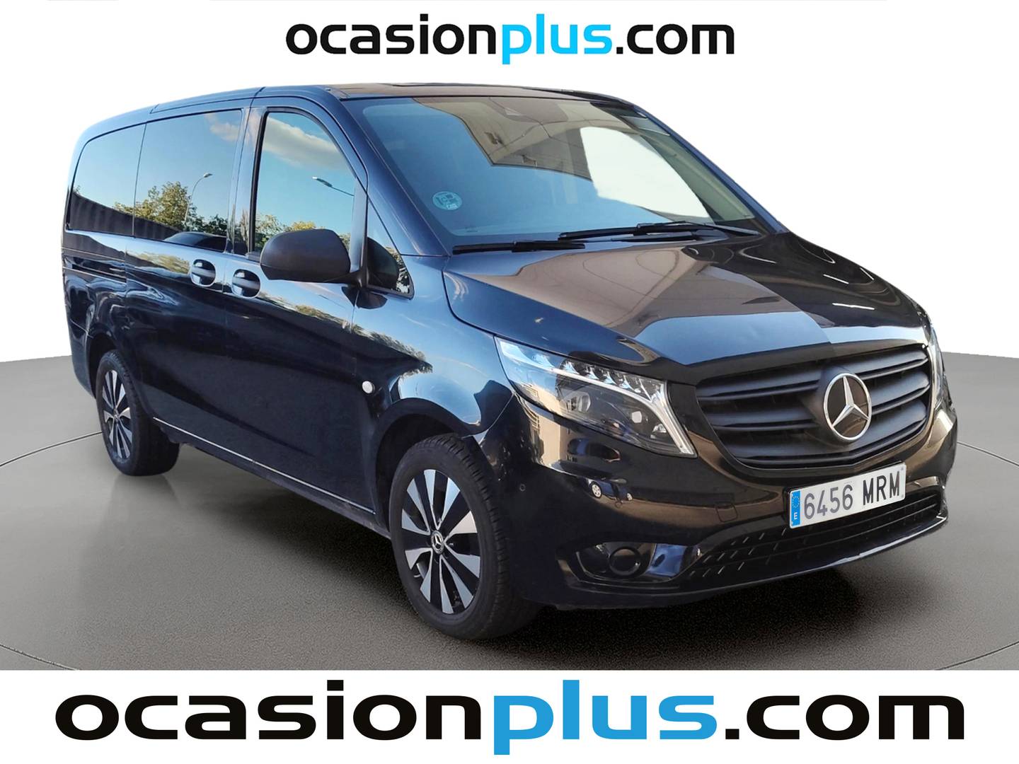 Foto delantera Mercedes Vito Mercedes Vito 116 CDI Tourer Pro Larga (163 CV) 9 Plazas derecha