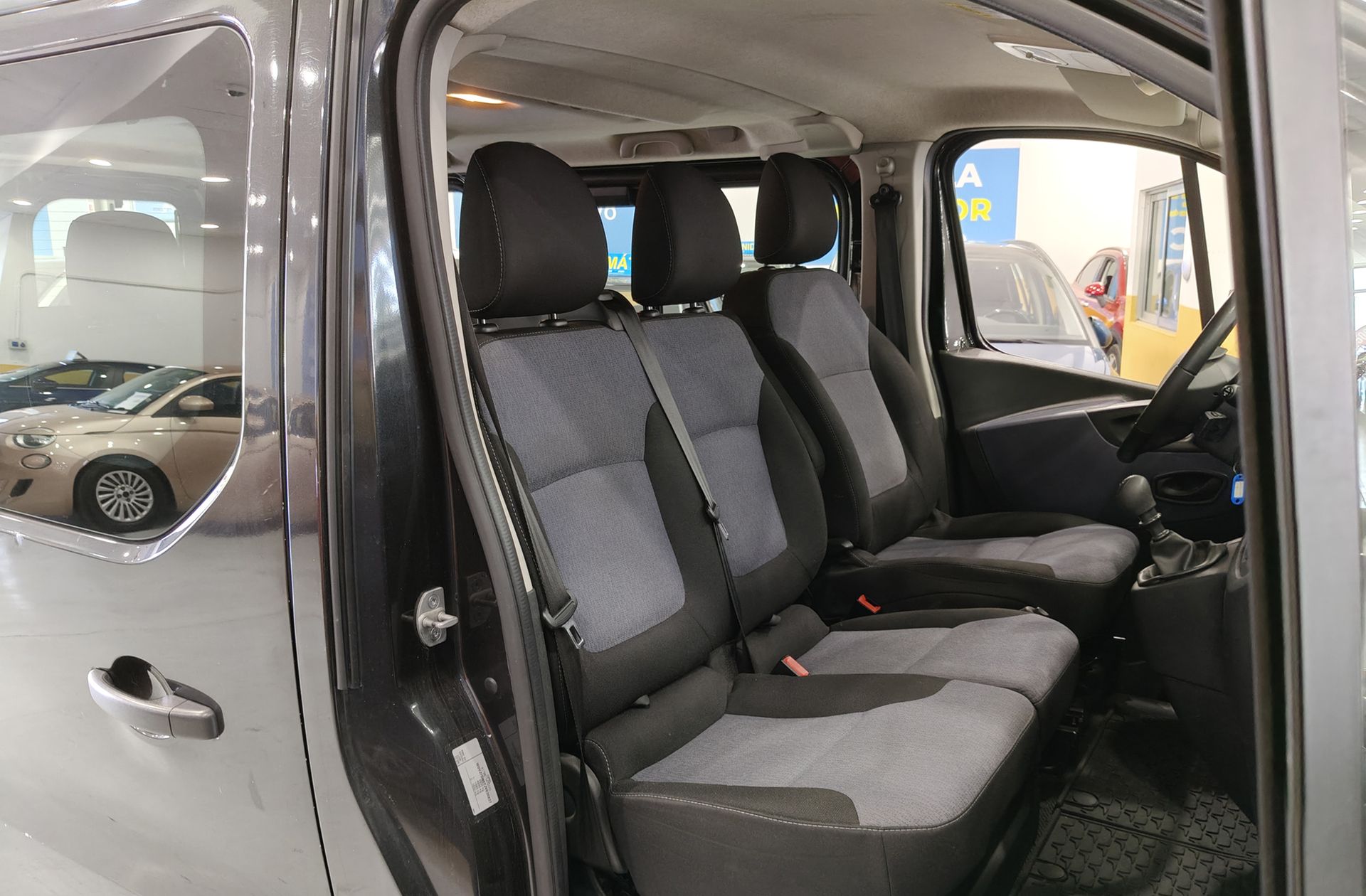 Opel Vivaro 1.6CDTI L1 2.7t Combi-9 plazas - foto 14