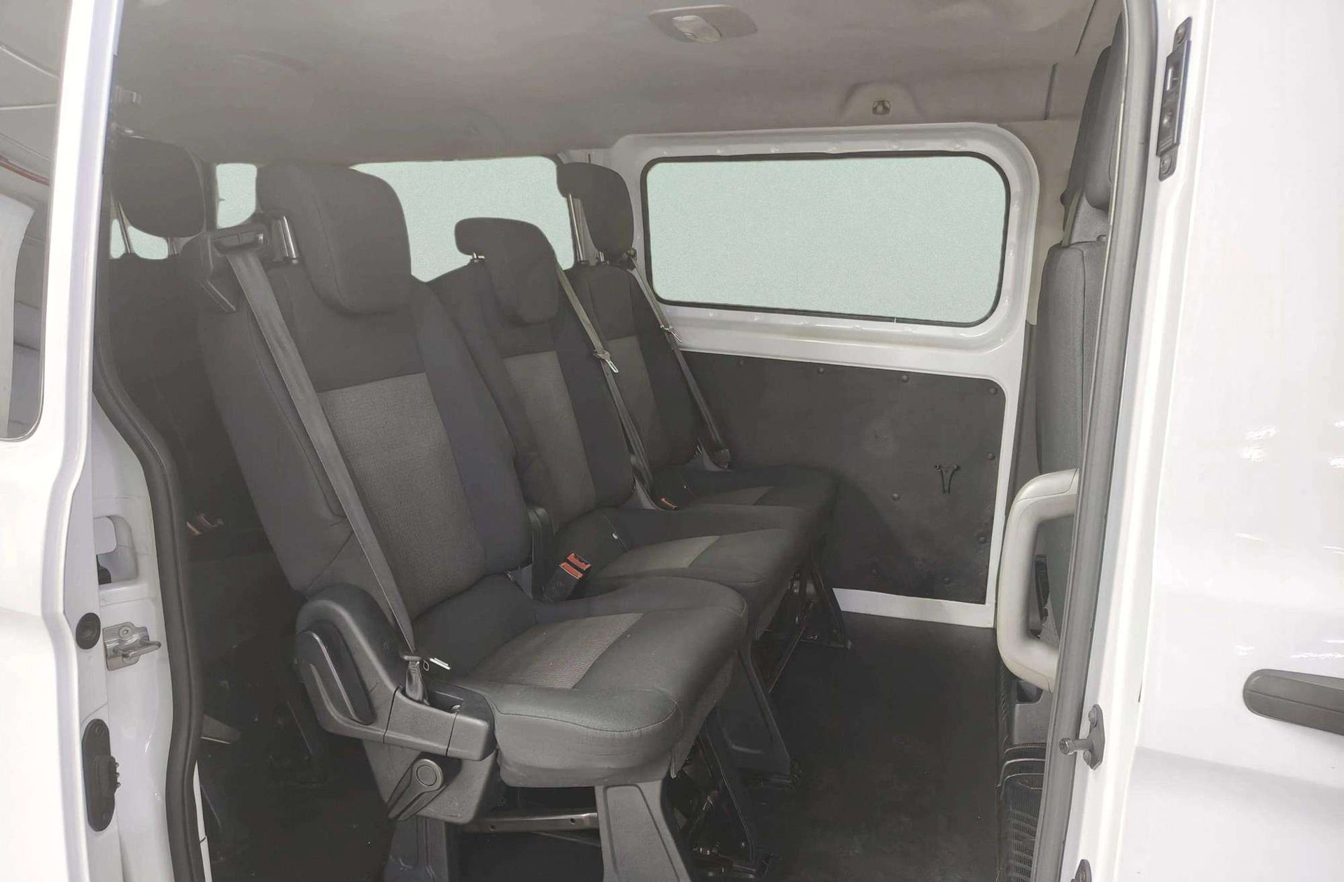 Ford Transit Custom Kombi 2.0 TDCi 320 L1 Ambiente - foto 12