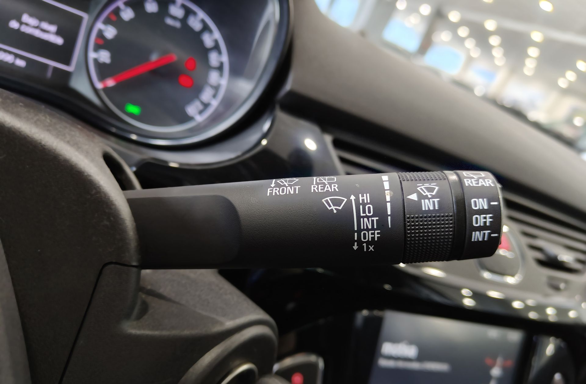 Opel Corsa 1.4 GLP Design Line - foto 27