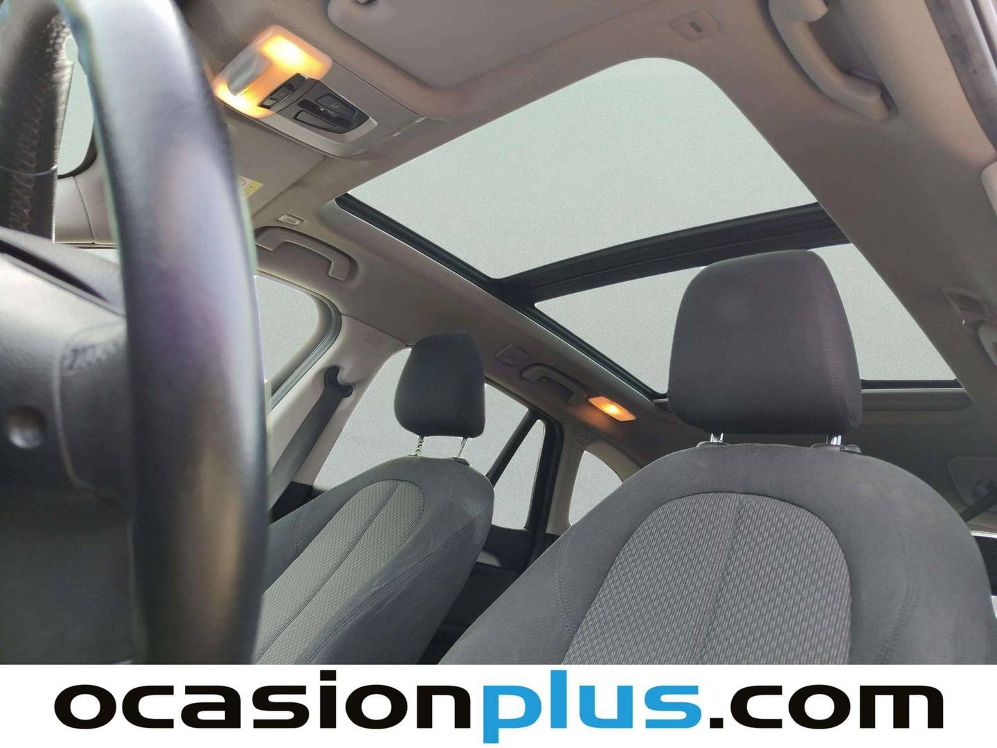 Extras y acabados del BMW X1 BMW X1 sDrive18d (150 CV)