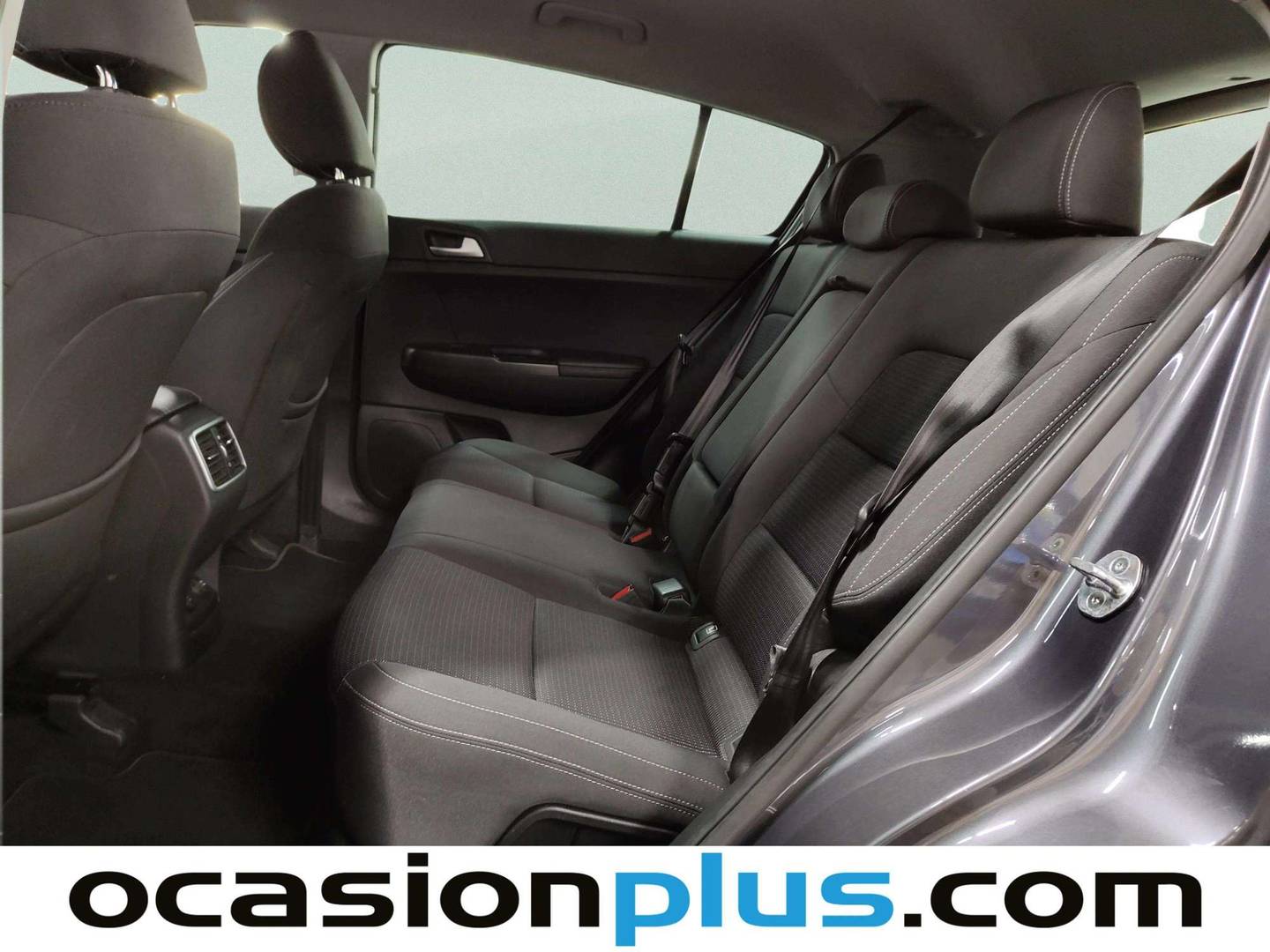 Foto asientos traseros KIA Sportage KIA Sportage 1.6 GDi x-Tech17 4x2 (132 CV)