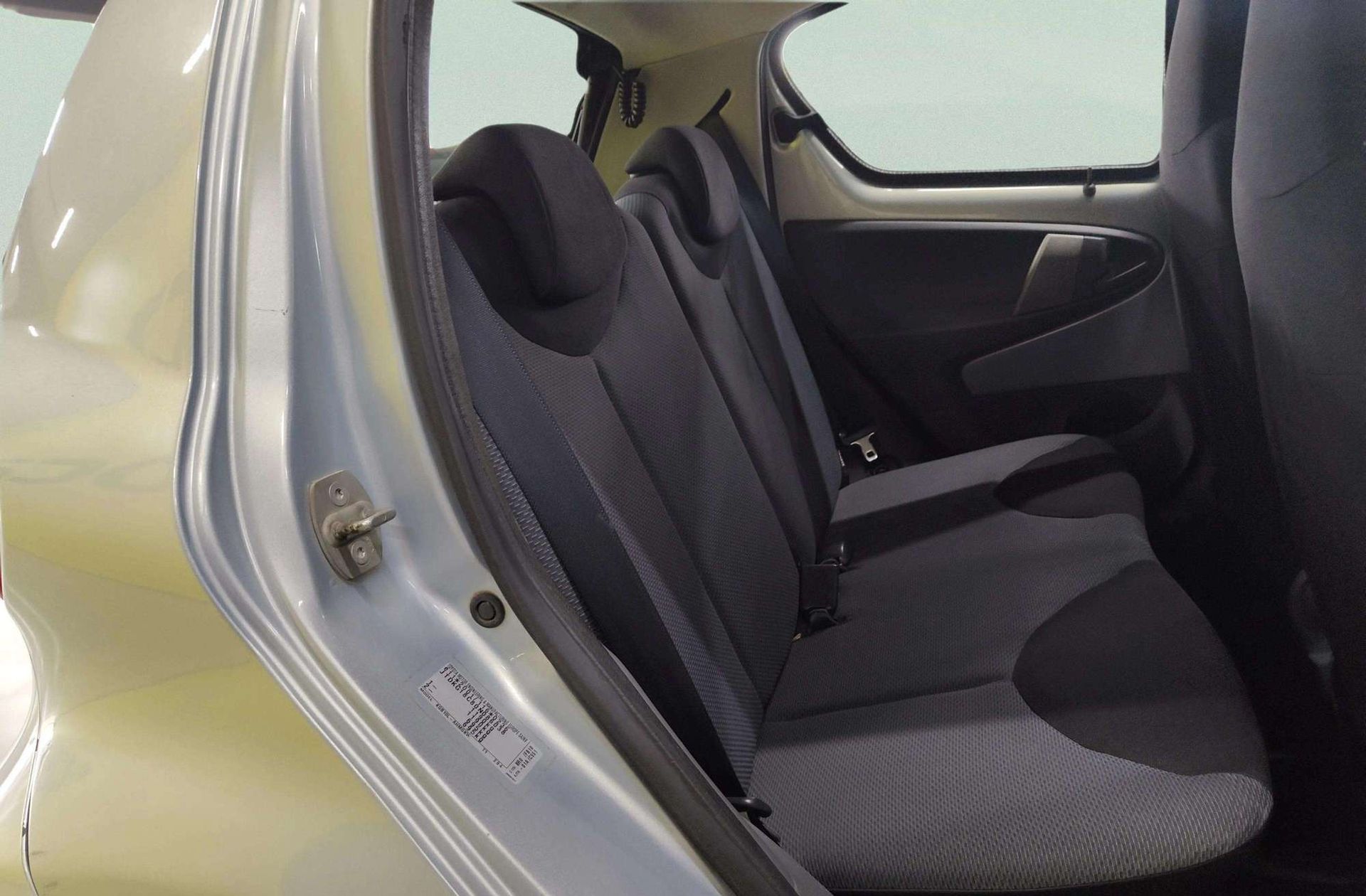 Toyota Aygo 1.0 VVT-i - foto 15