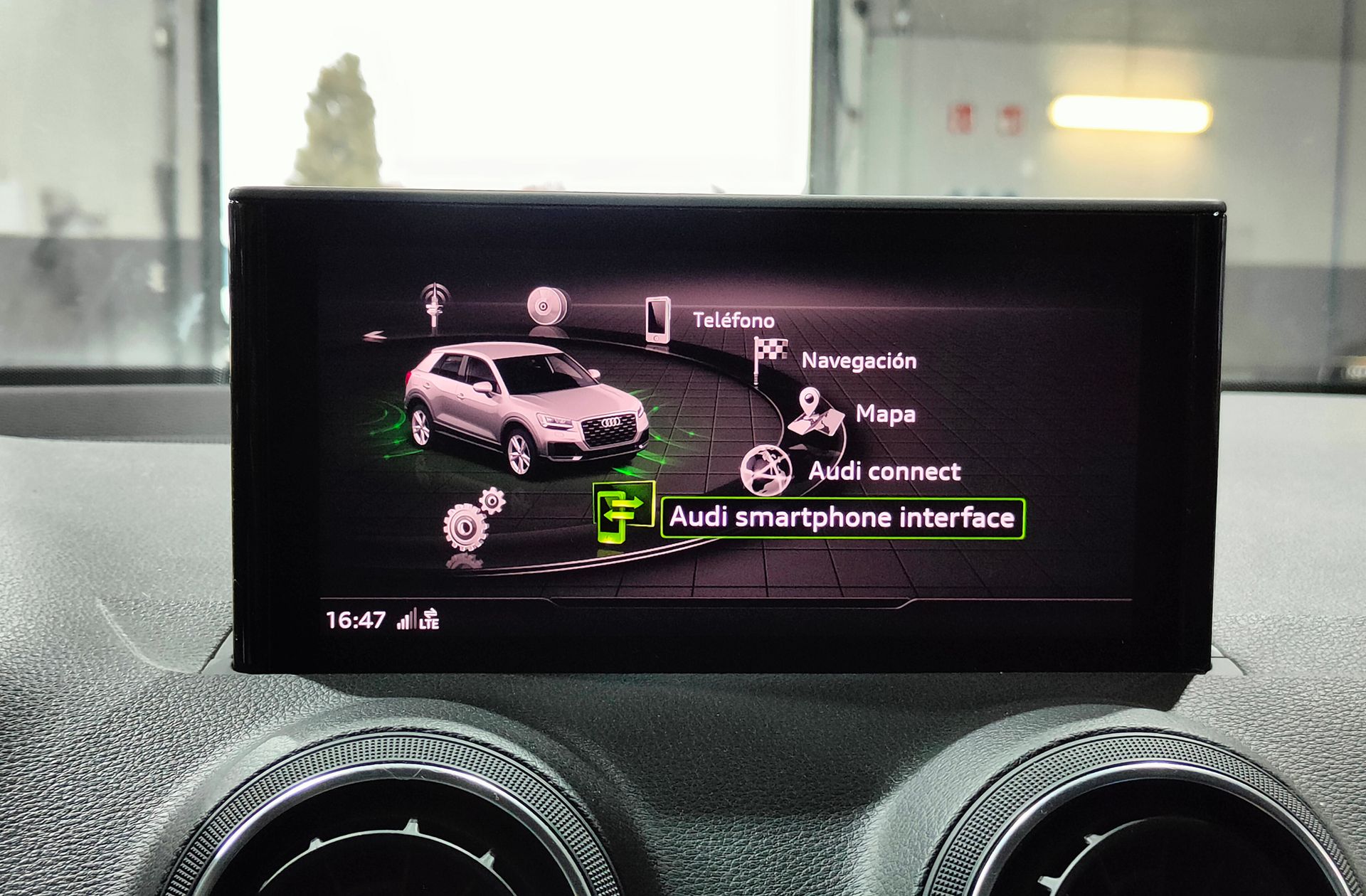 Audi Q2 Advanced 35 TFSI S tronic - foto 8