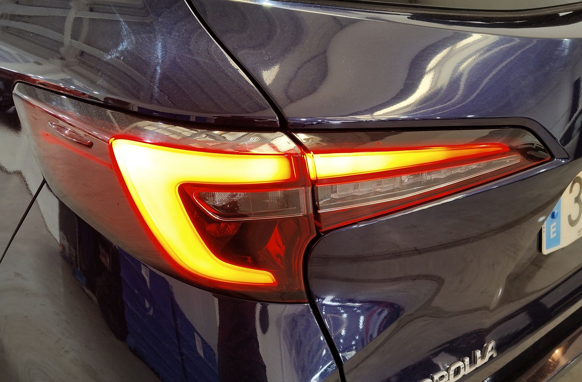Toyota Corolla 140H Active Plus Touring Sport - foto 14