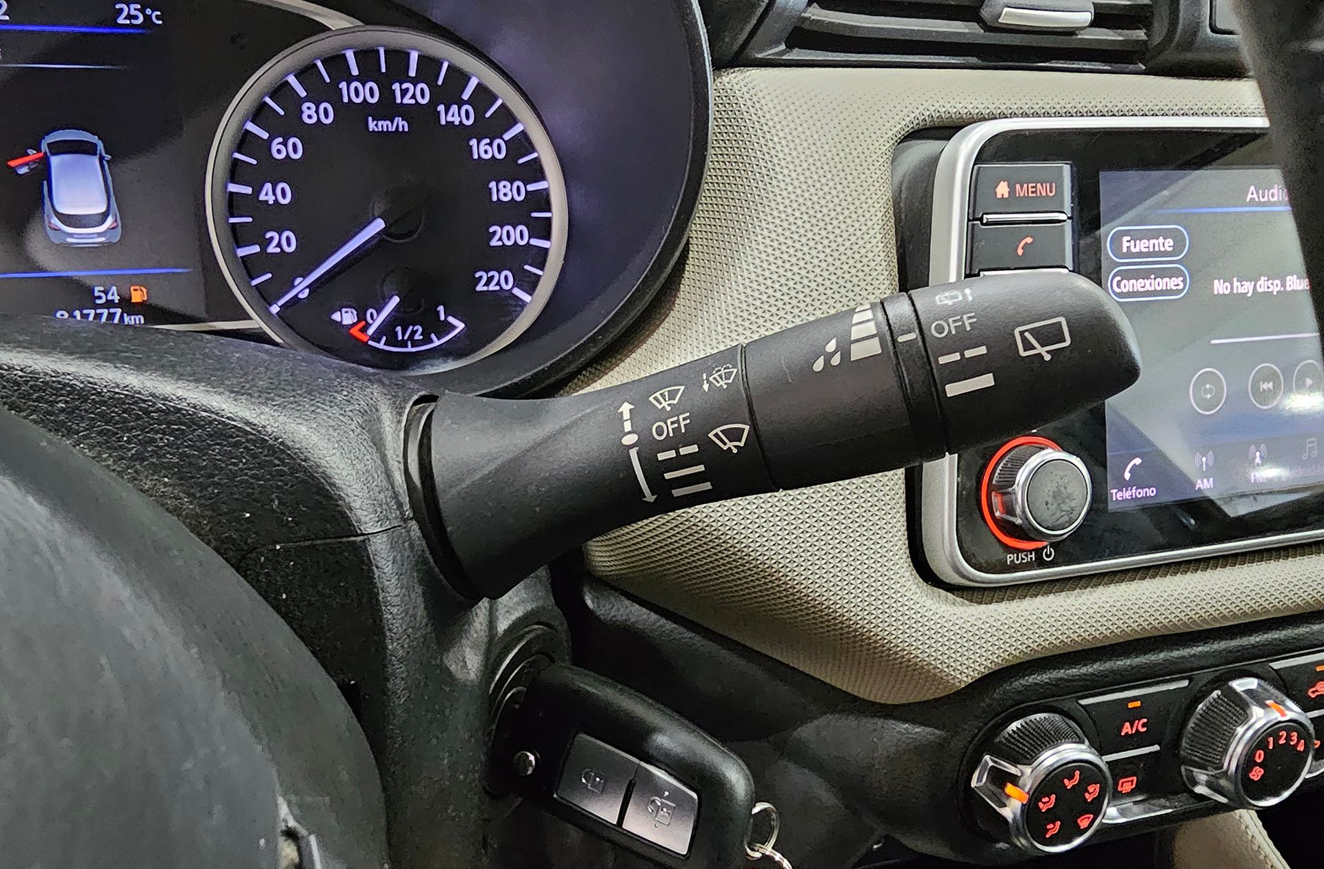 Nissan Micra DIG-T 117 Acenta - foto 23