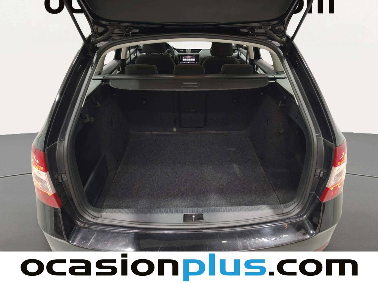 Fotos maletero Skoda Octavia Skoda Octavia Combi Combi 1.5 TSI Ambition DSG (150 CV)
