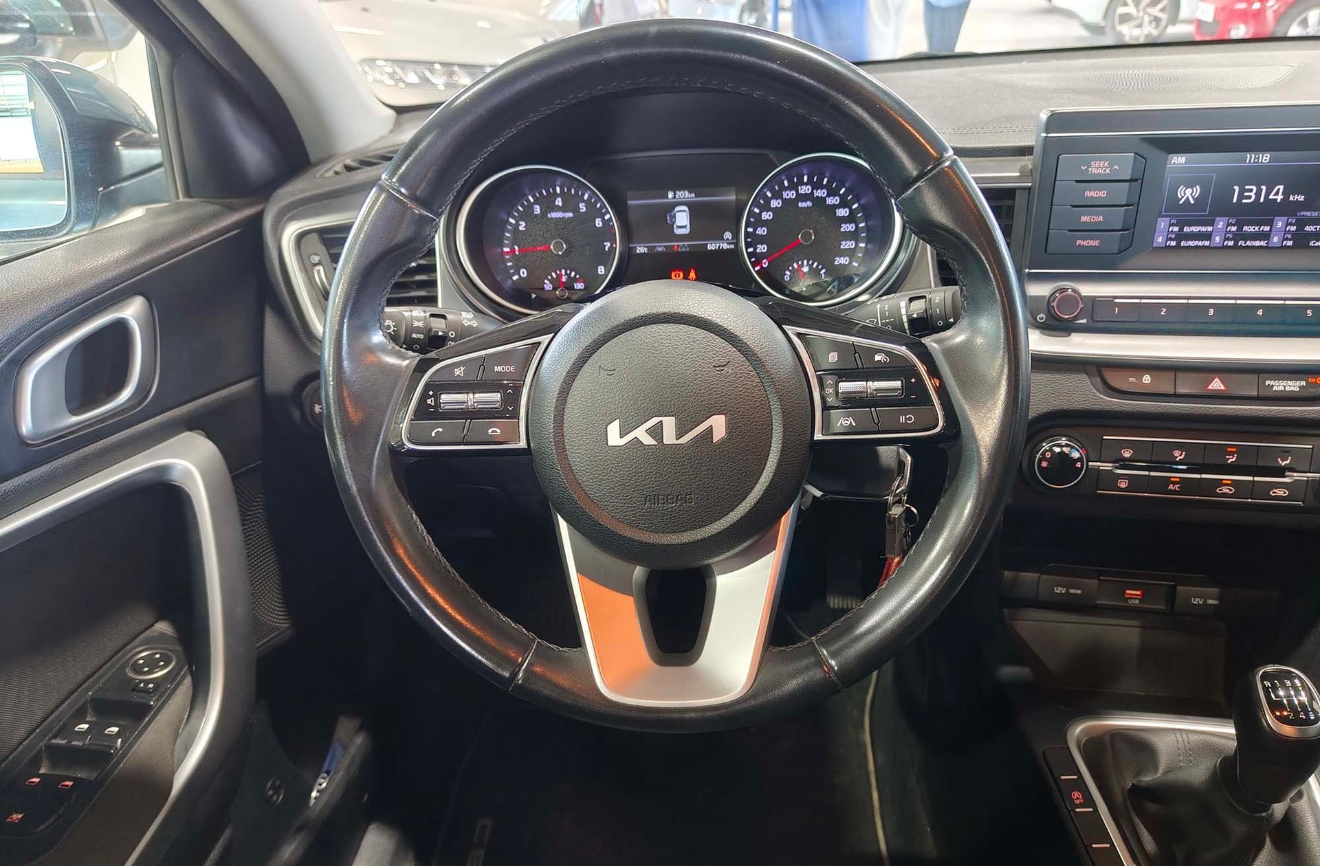 Kia Ceed 1.0 T-GDi Concept - foto 17