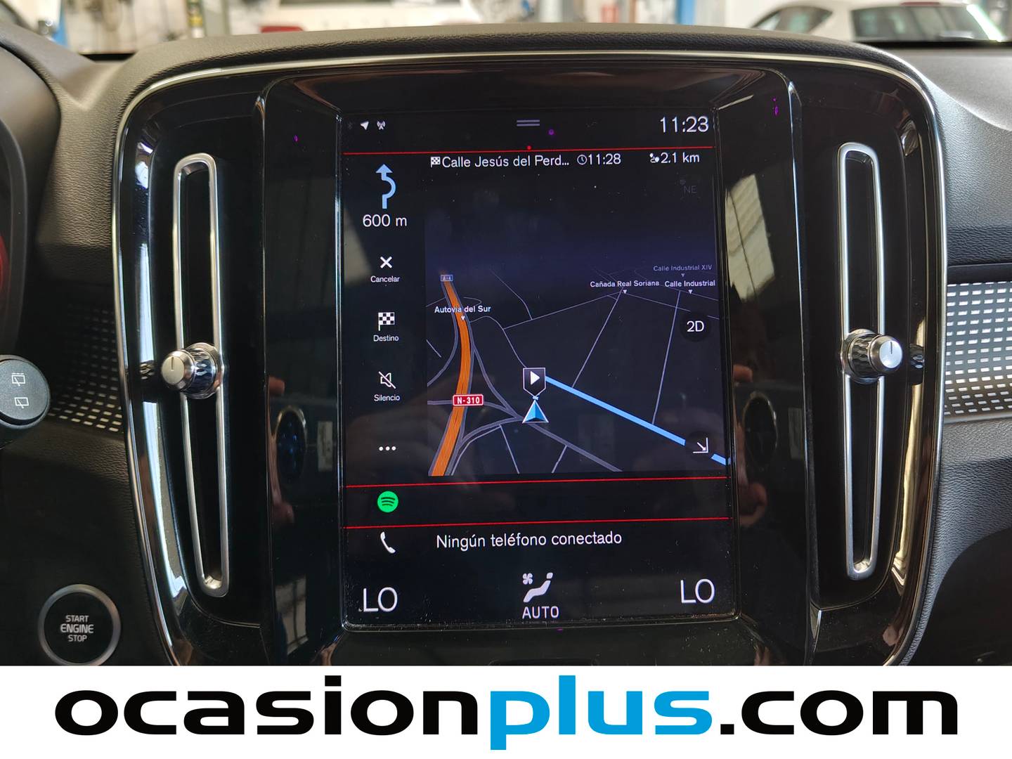 Equipamiento del Volvo XC40 Volvo XC40 D3 R-Design Auto (150 CV)