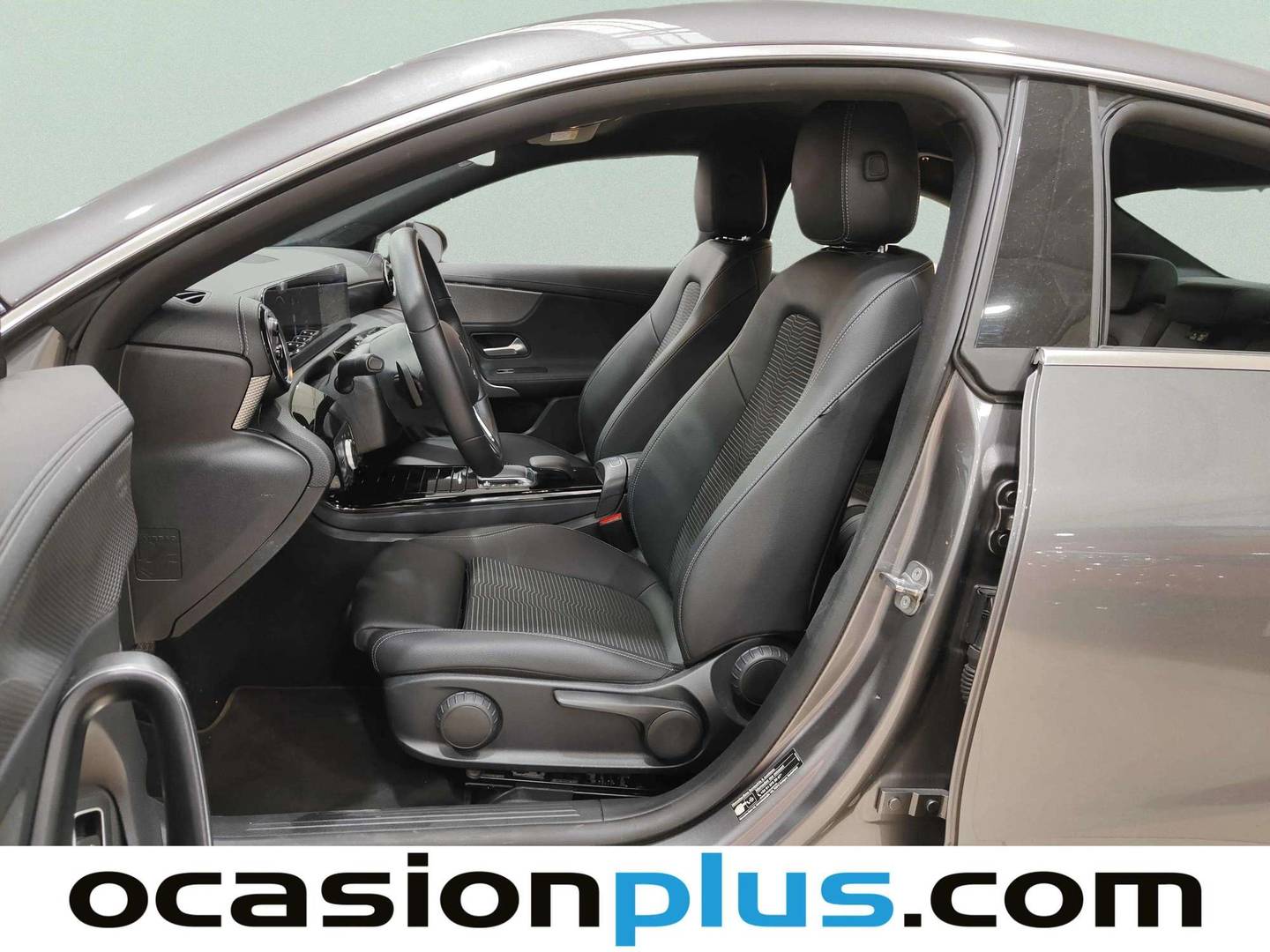 Foto asientos delanteros Mercedes CLA Mercedes CLA 200 d (150 CV)