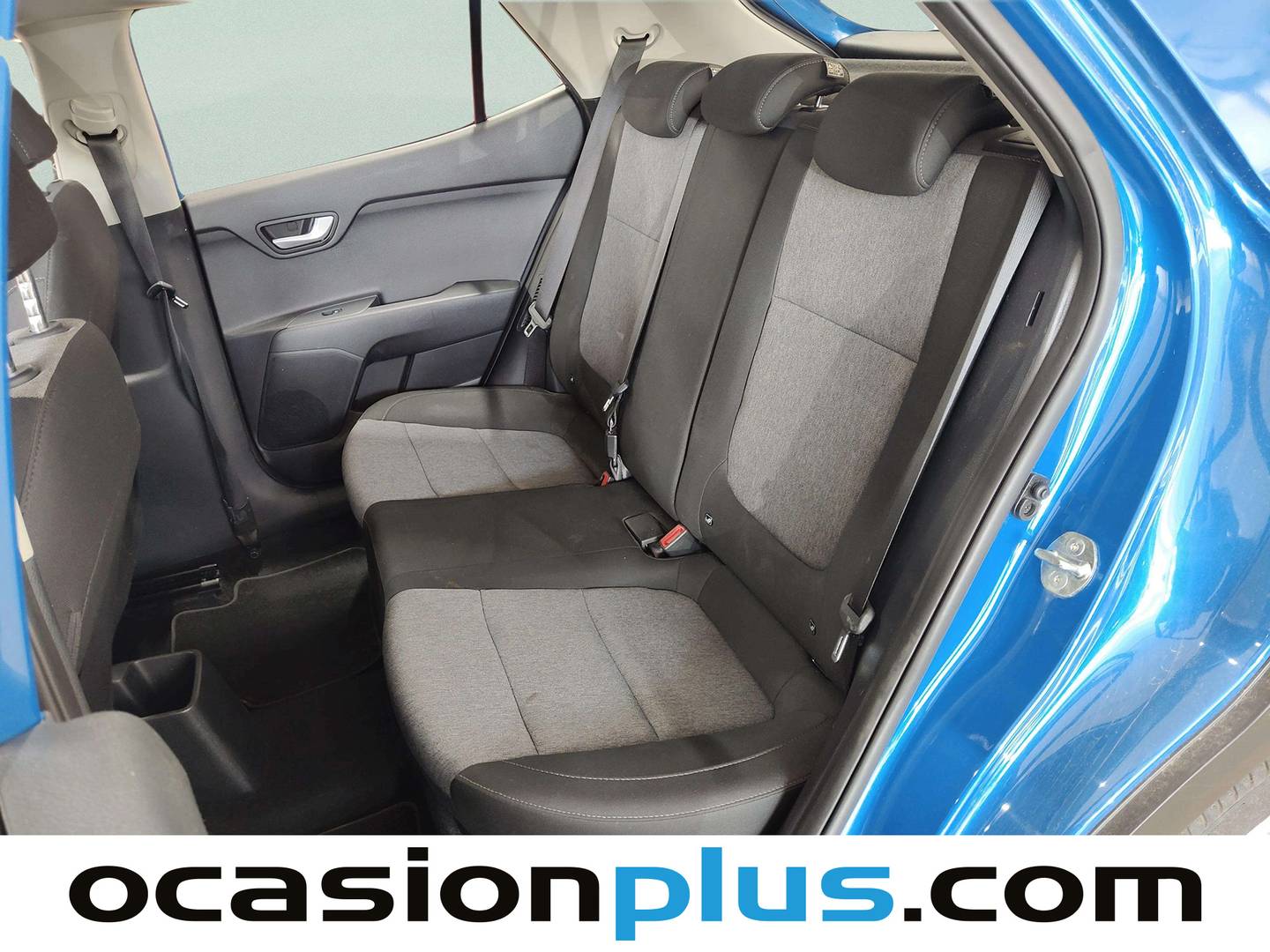 Foto asientos traseros KIA Stonic KIA Stonic 1.0 T-GDi MHEV MT Concept (100 CV)