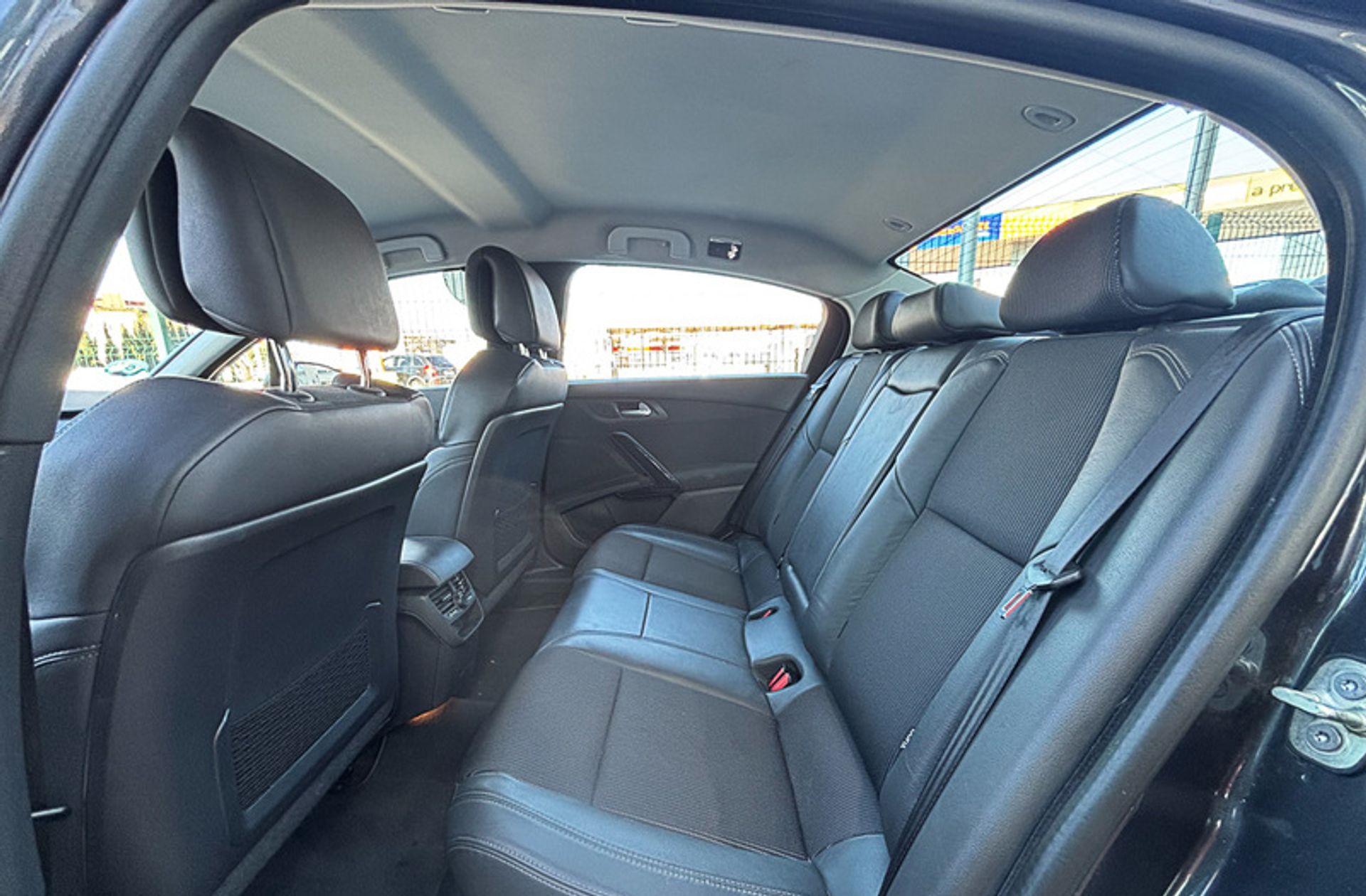 Peugeot 508 1.6 THP Allure EAT6 - foto 11