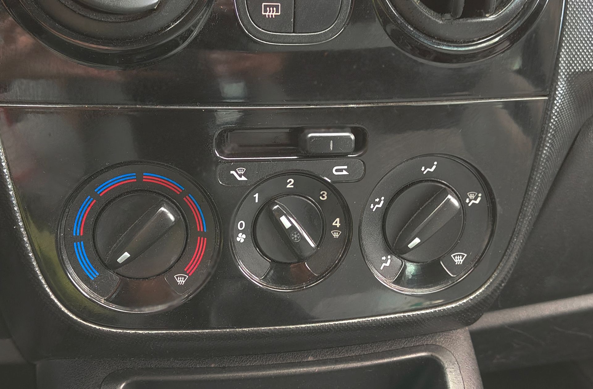Fiat Qubo 1.3 MultiJet Lounge - foto 26