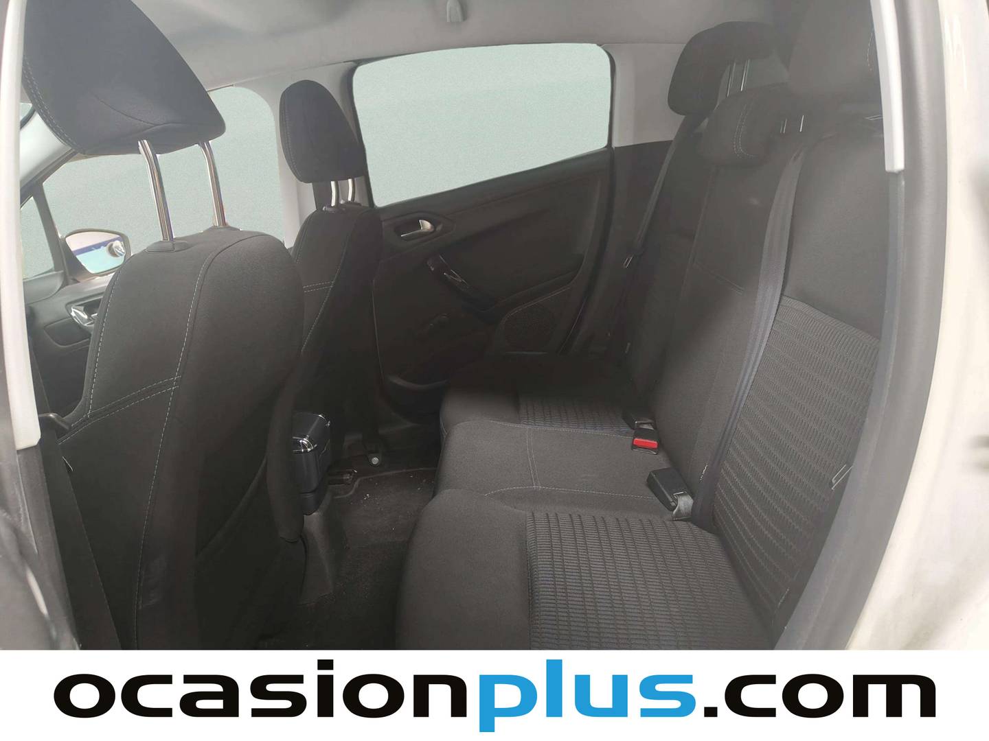 Foto asientos traseros Peugeot 208 Peugeot 208 1.6 e-HDI Allure (92 CV)
