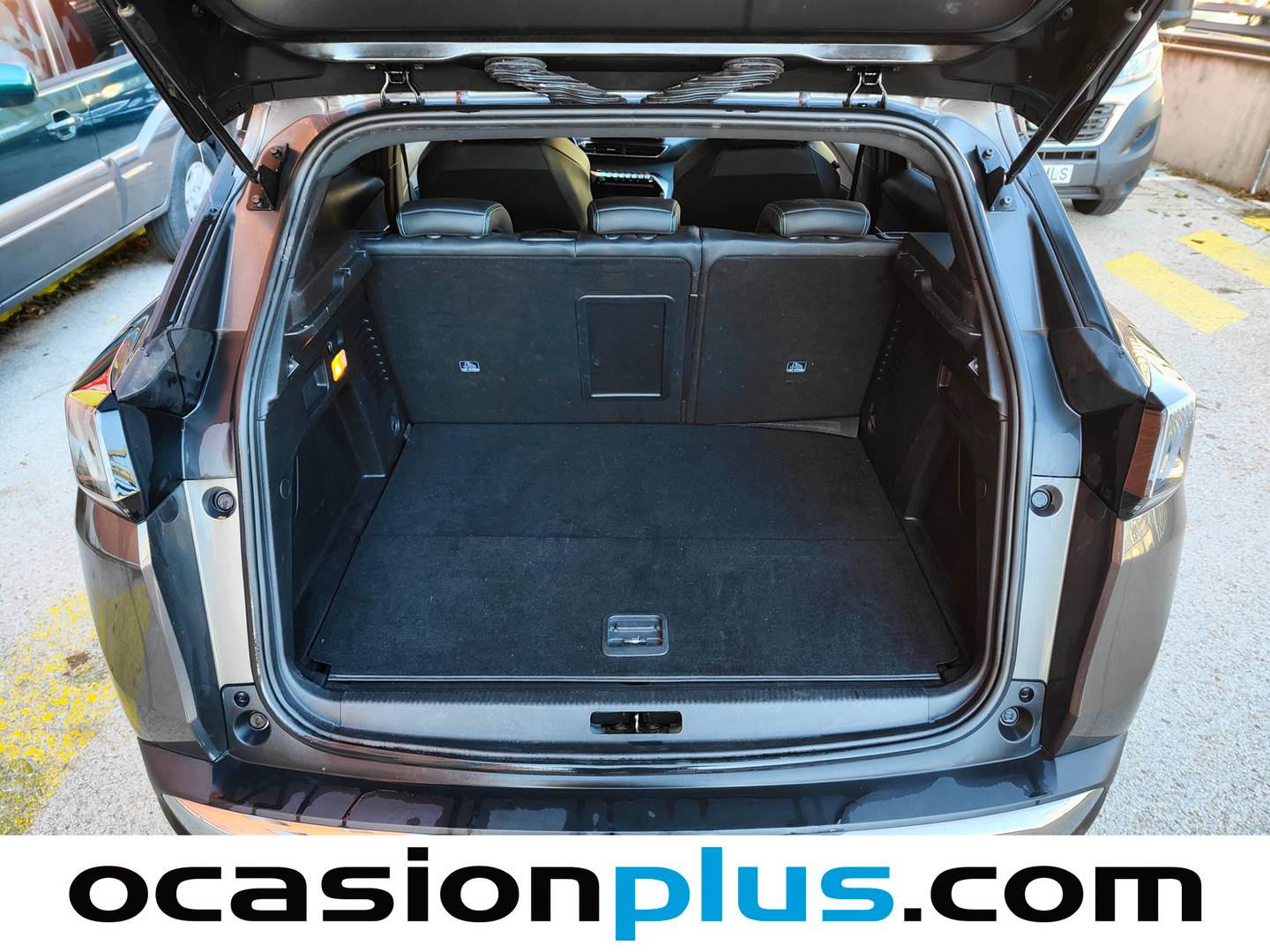 Foto Peugeot 3008 Hybrid Peugeot 3008 Hybrid 300 Allure Pack e-EAT8 (300 CV)