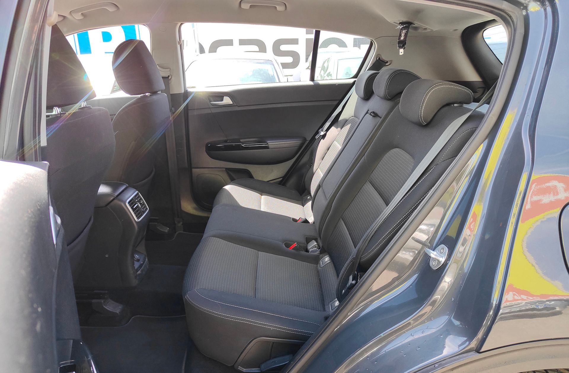 Kia Sportage 1.6 MHEV Drive 4x2 - foto 12