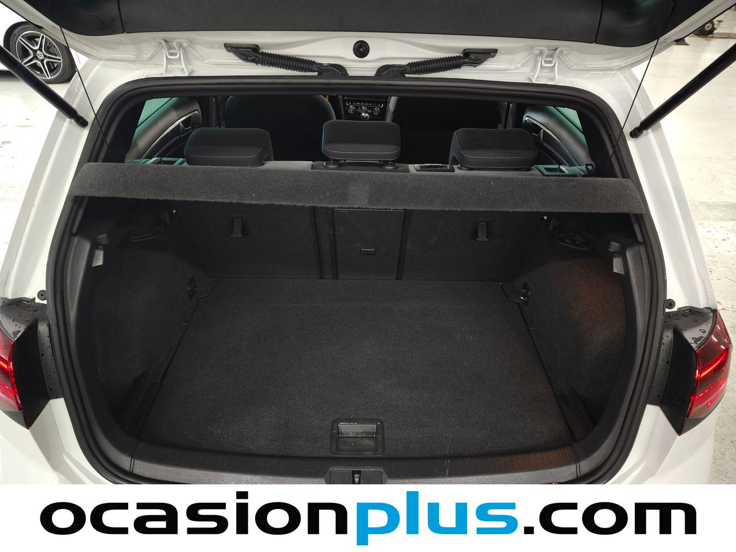 Foto Volkswagen Golf Volkswagen Golf Sport 2.0 TDI (150 CV) Pack R Line siete plazas
