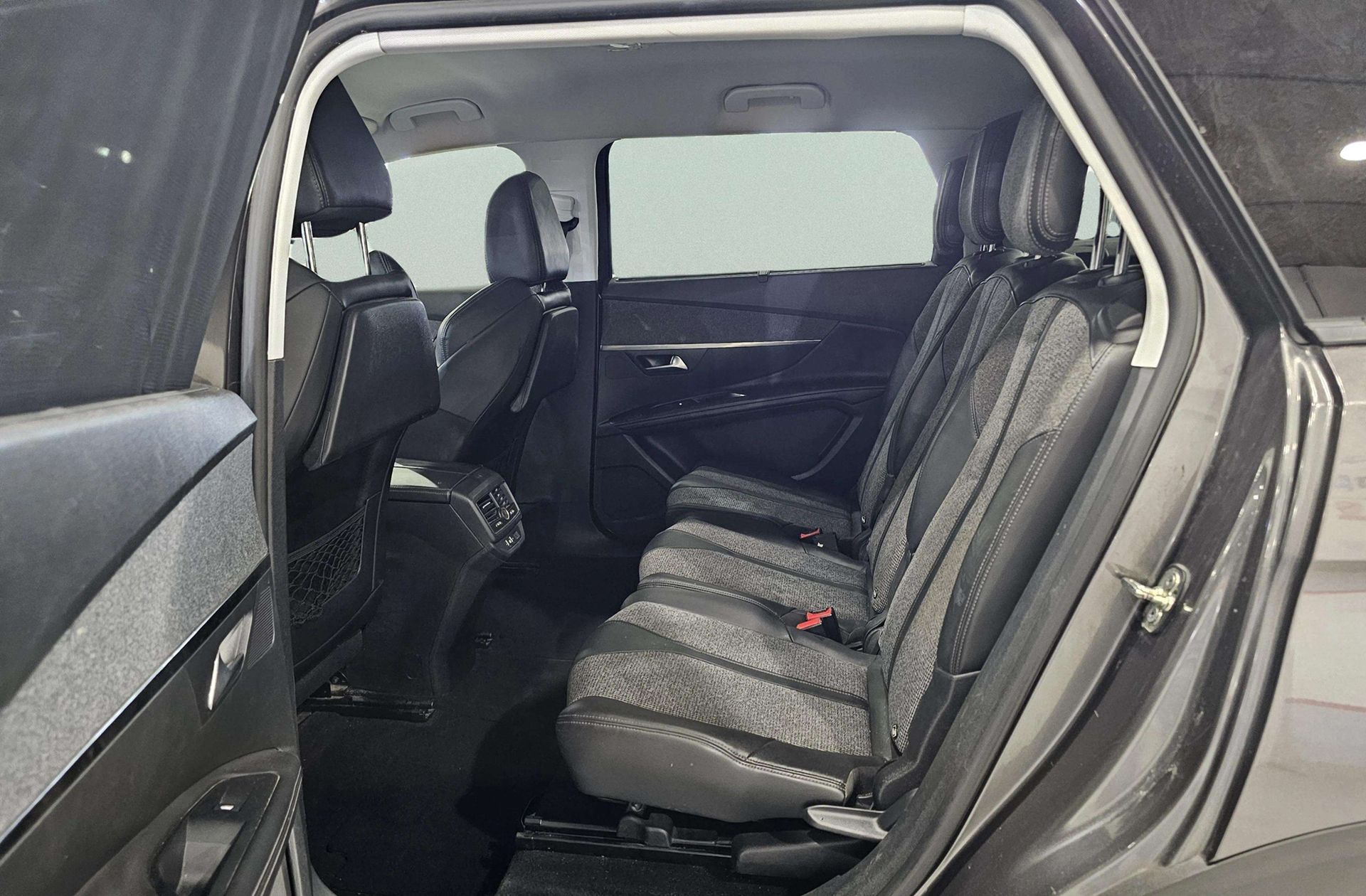 Peugeot 5008 PureTech 130 Allure 7 plazas - foto 14
