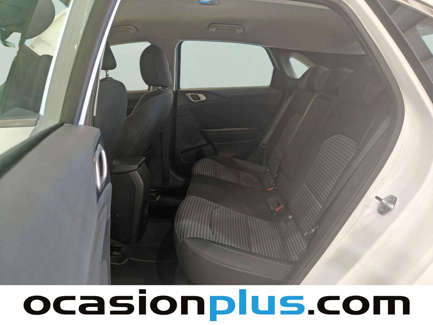 Foto asientos traseros KIA Ceed KIA Ceed 1.0 T-GDI Drive (100 CV)