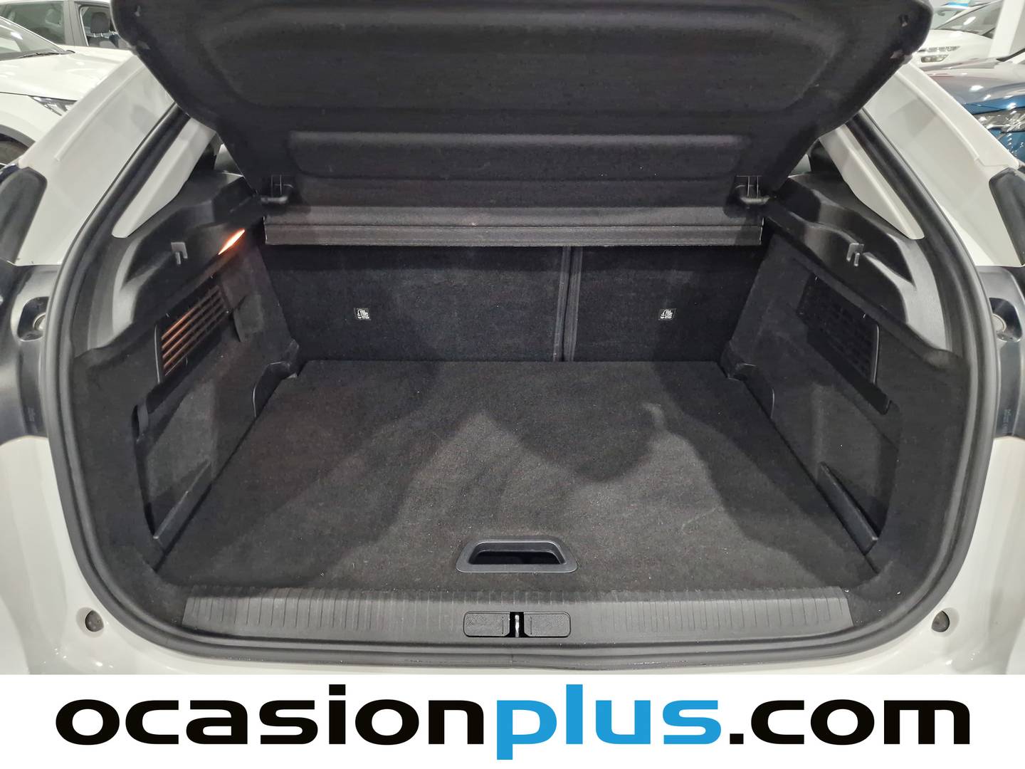 Fotos maletero Citroën C4 Citroën C4 BlueHDi 130 S&S Feel Pack EAT8 (130 CV)