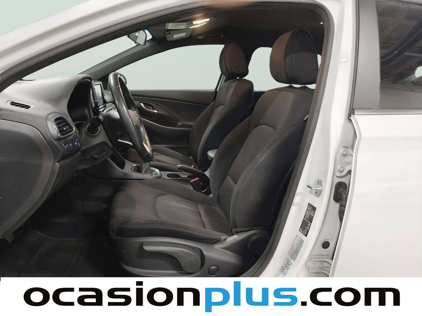 Foto asientos delanteros Hyundai i30 Hyundai i30 1.0 TGDI Tecno (120 CV)