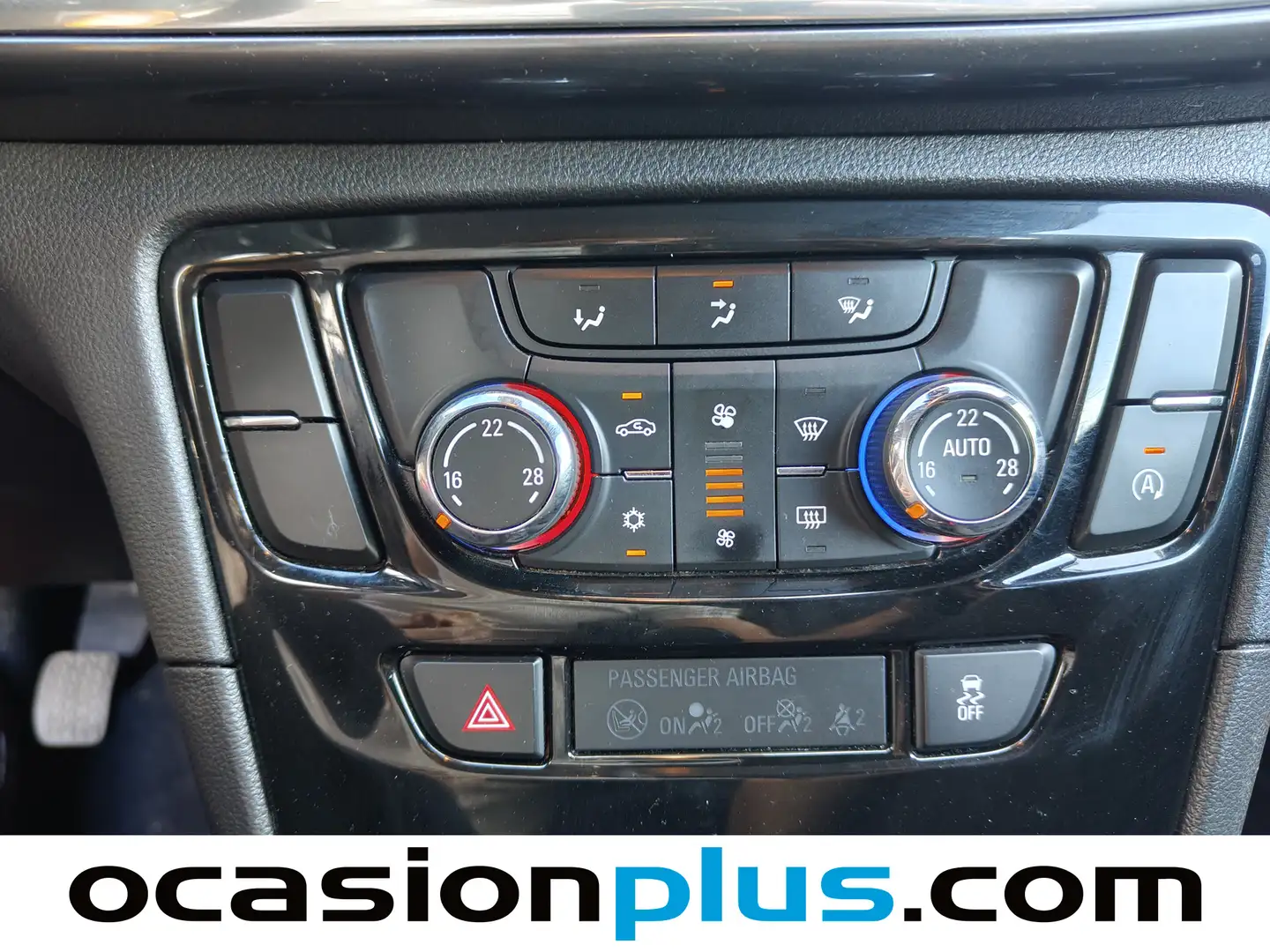 Foto Opel Mokka X Opel Mokka X 1.4 T S&S Selective 4x2 (140 CV)