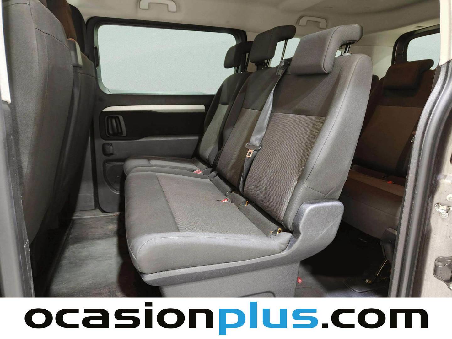 Foto asientos traseros Toyota Proace Verso Toyota Proace Verso 2.0D VX Plus Shuttle L1 (145 CV) 9 Plazas