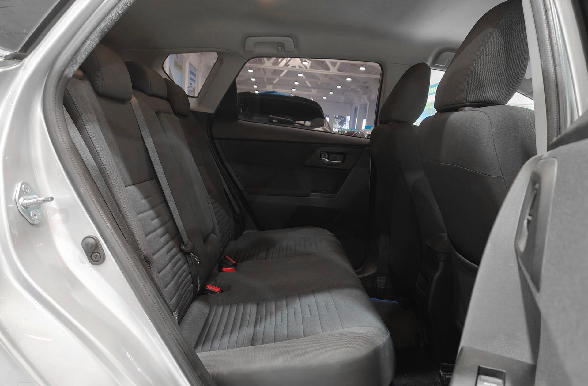 Toyota Auris 140H Hybrid Active - foto 14