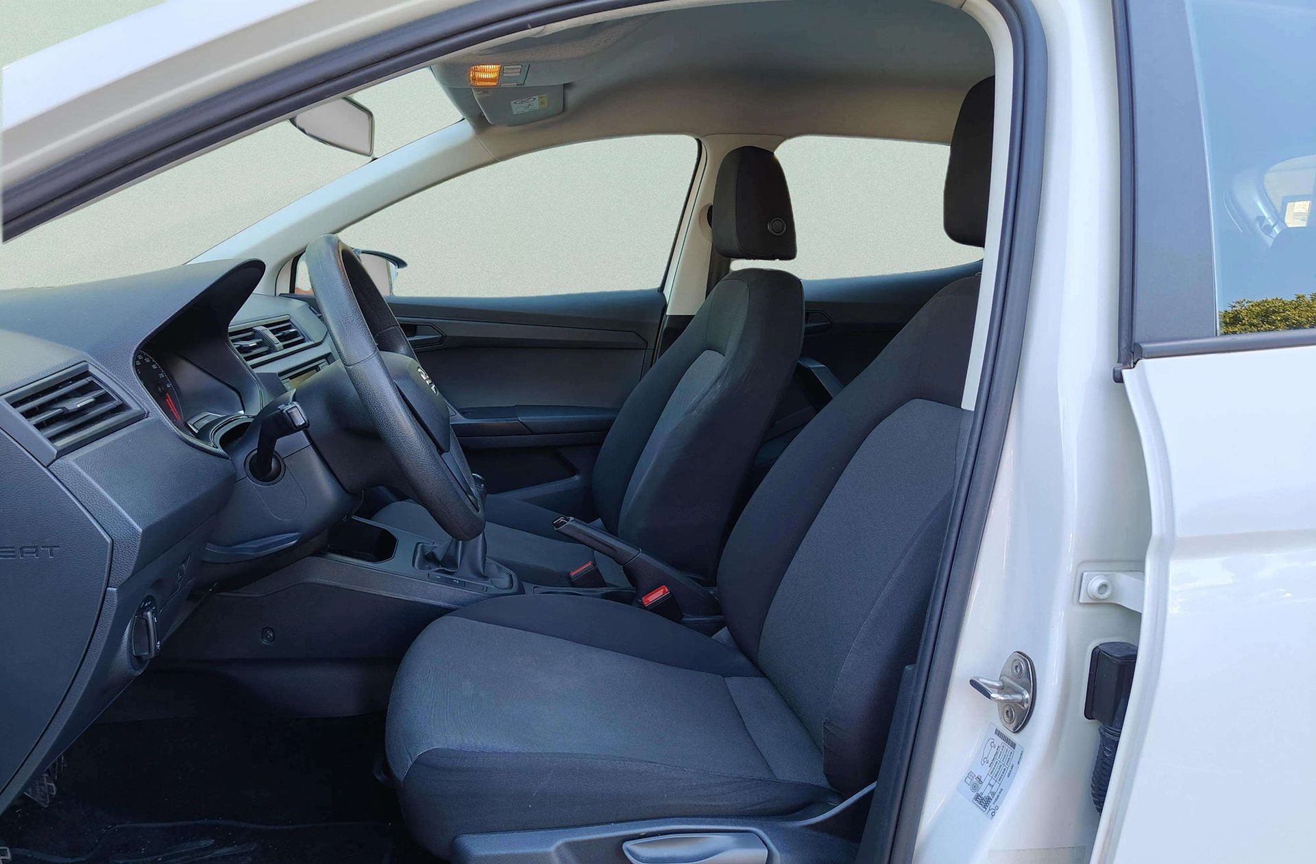 SEAT Ibiza 1.0 MPI Reference Plus - foto 10