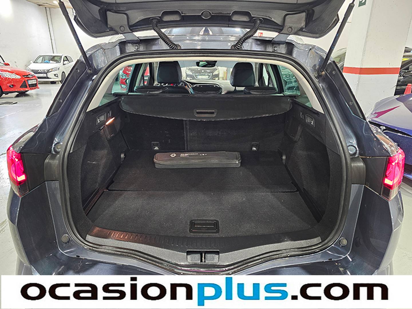 Foto Renault Mégane Renault Megane Techno TCe (140 CV) EDC GPF