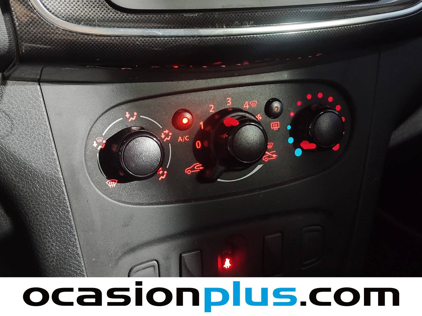 Equipamiento del Dacia Sandero Dacia Sandero Essential TCE (90 CV) GLP