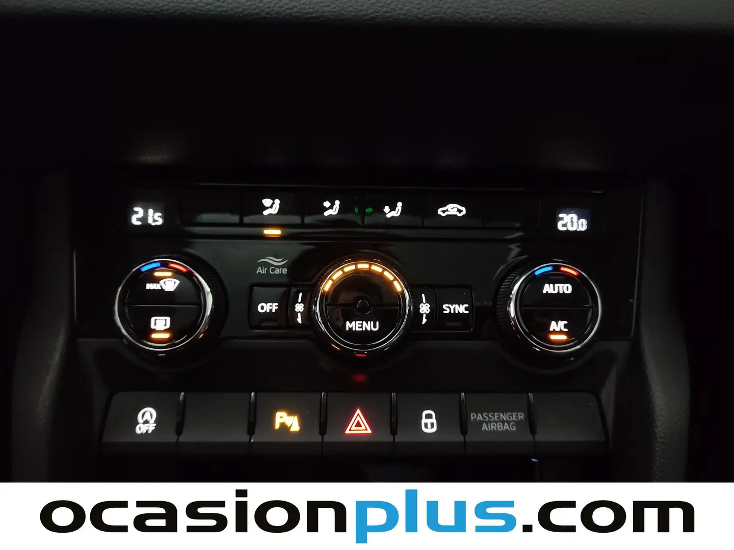 Foto Skoda Karoq Skoda Karoq 1.5 TSI ACT Style (150 CV)