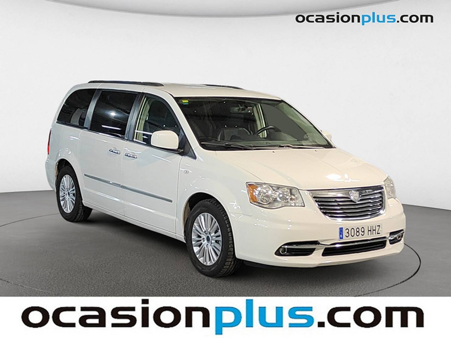 Foto delantera Lancia Voyager Lancia Voyager 2.8 CRD Gold Auto 7 Plazas (163 CV) derecha