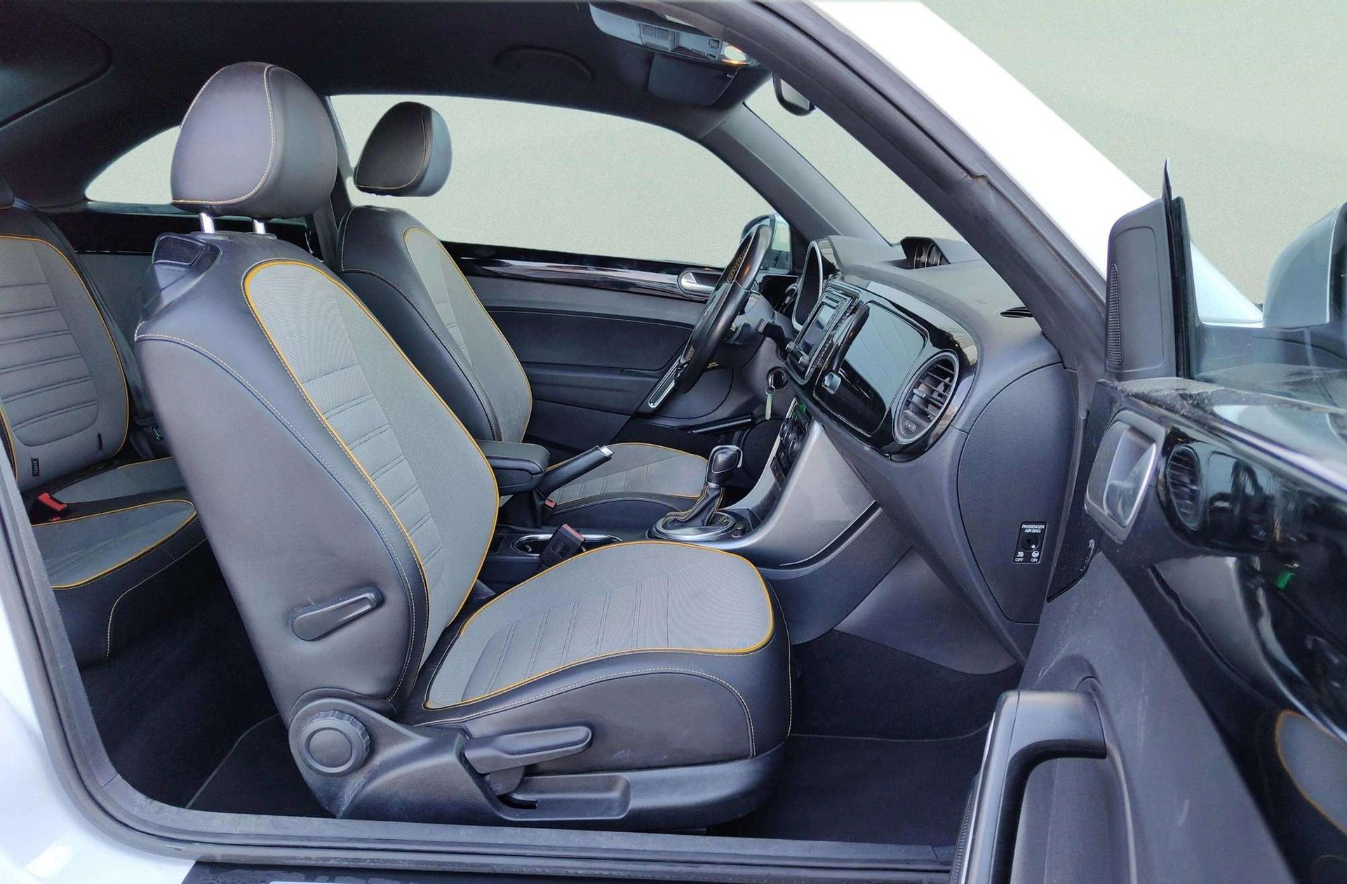Volkswagen Beetle Dune 1.4 TSI BMT DSG - foto 19