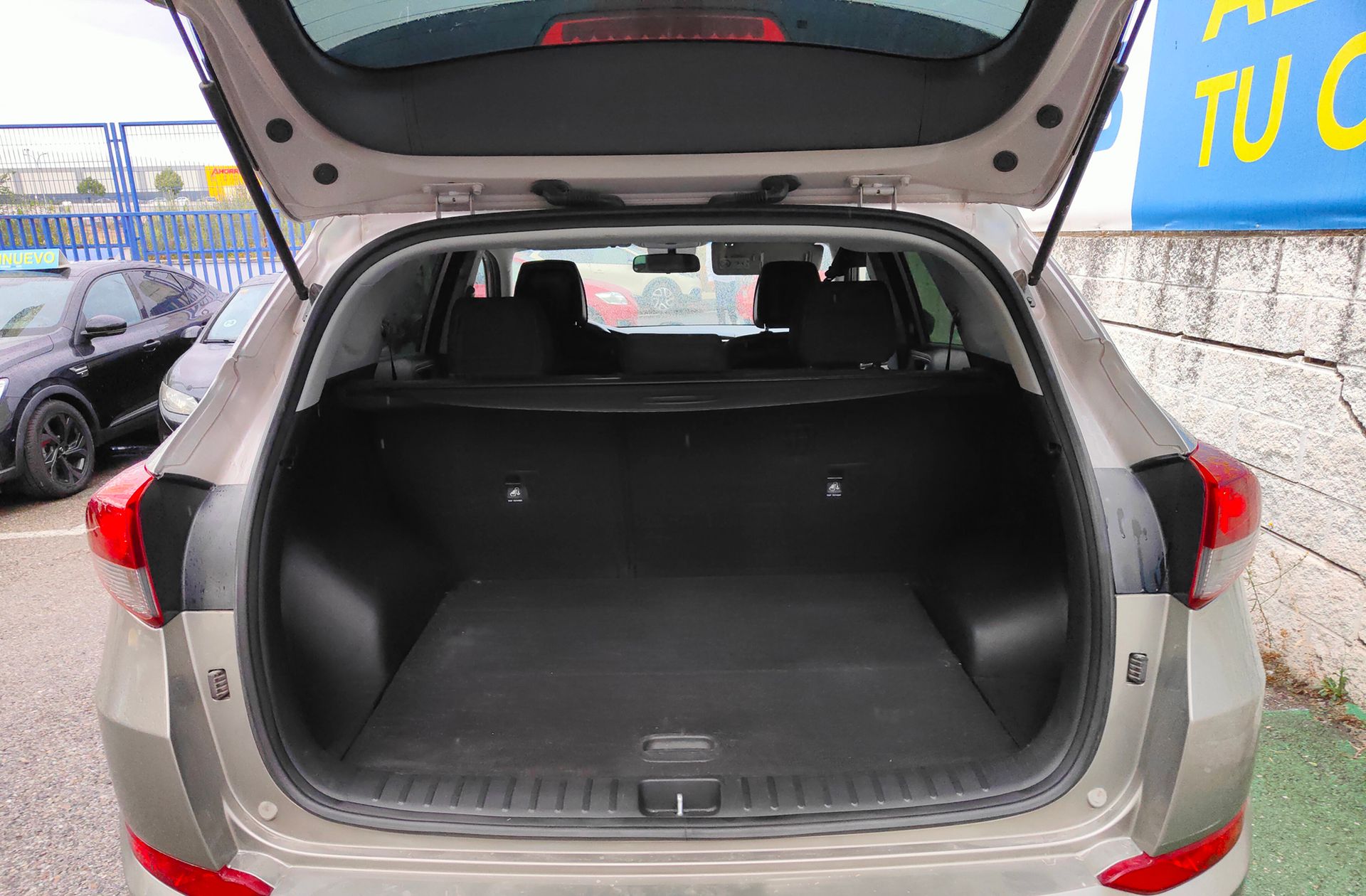 Hyundai Tucson 1.6 GDI BlueDrive Essence 4x2 - foto 12
